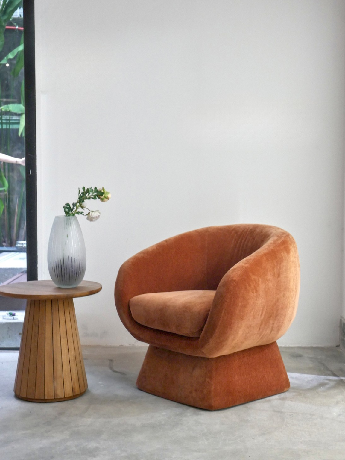 Barrel chair