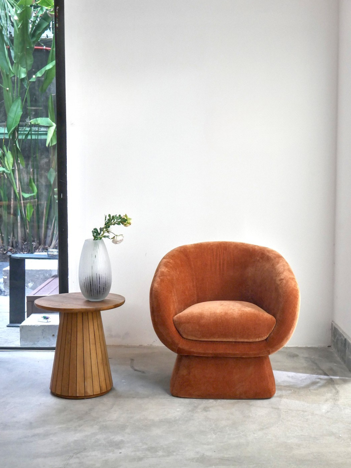 Barrel chair
