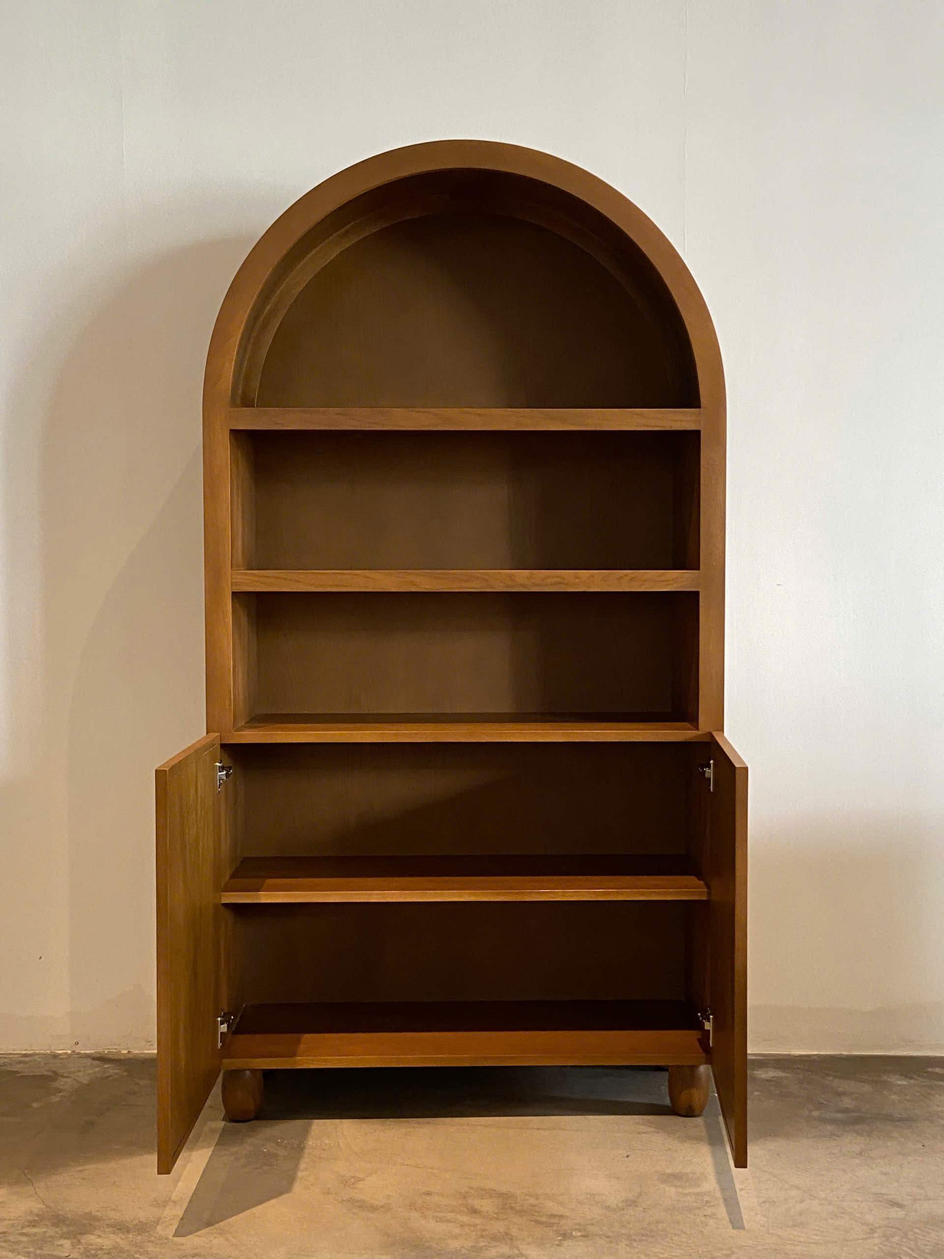 Cabinet 21