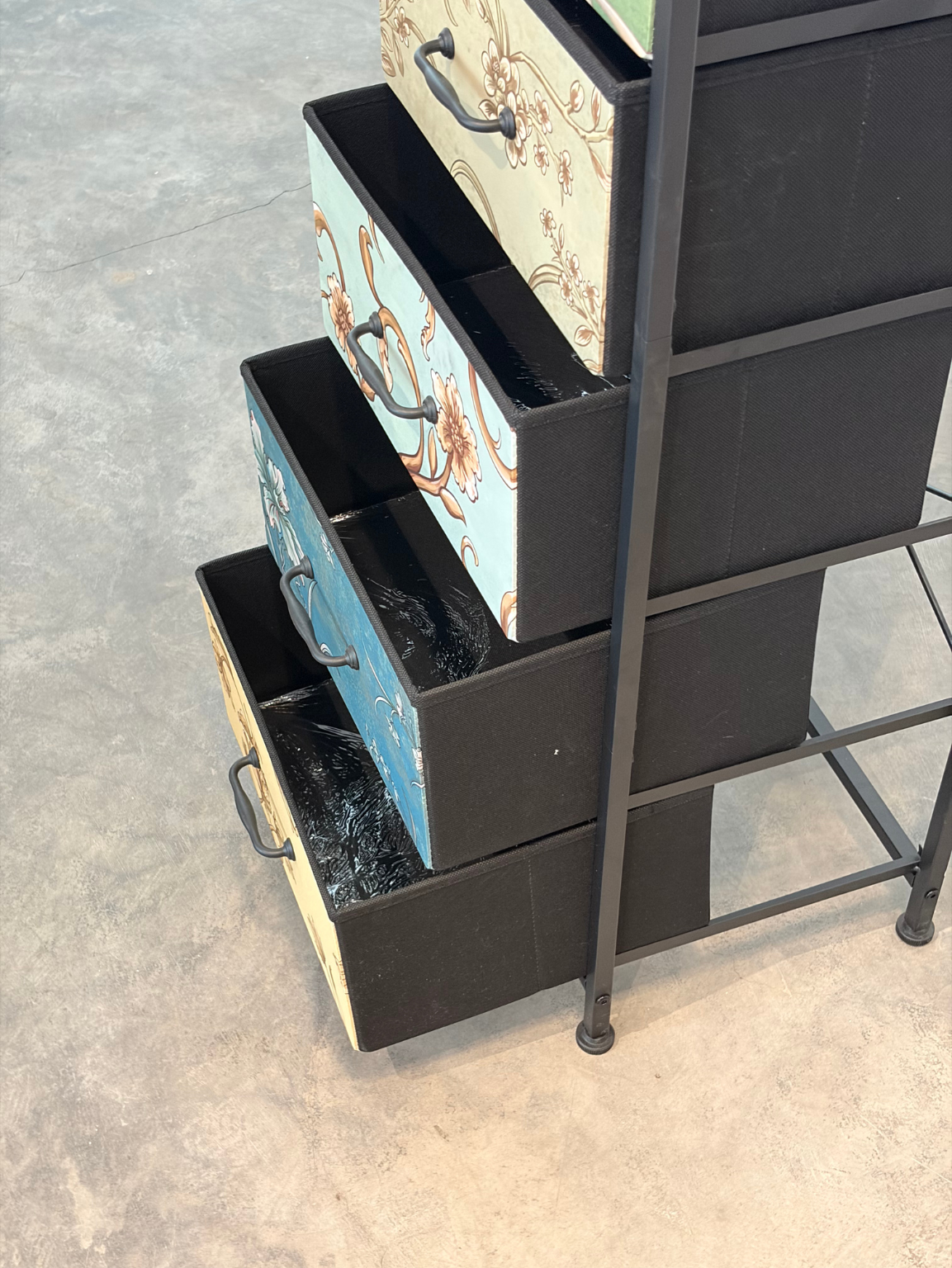 Cabinet 23