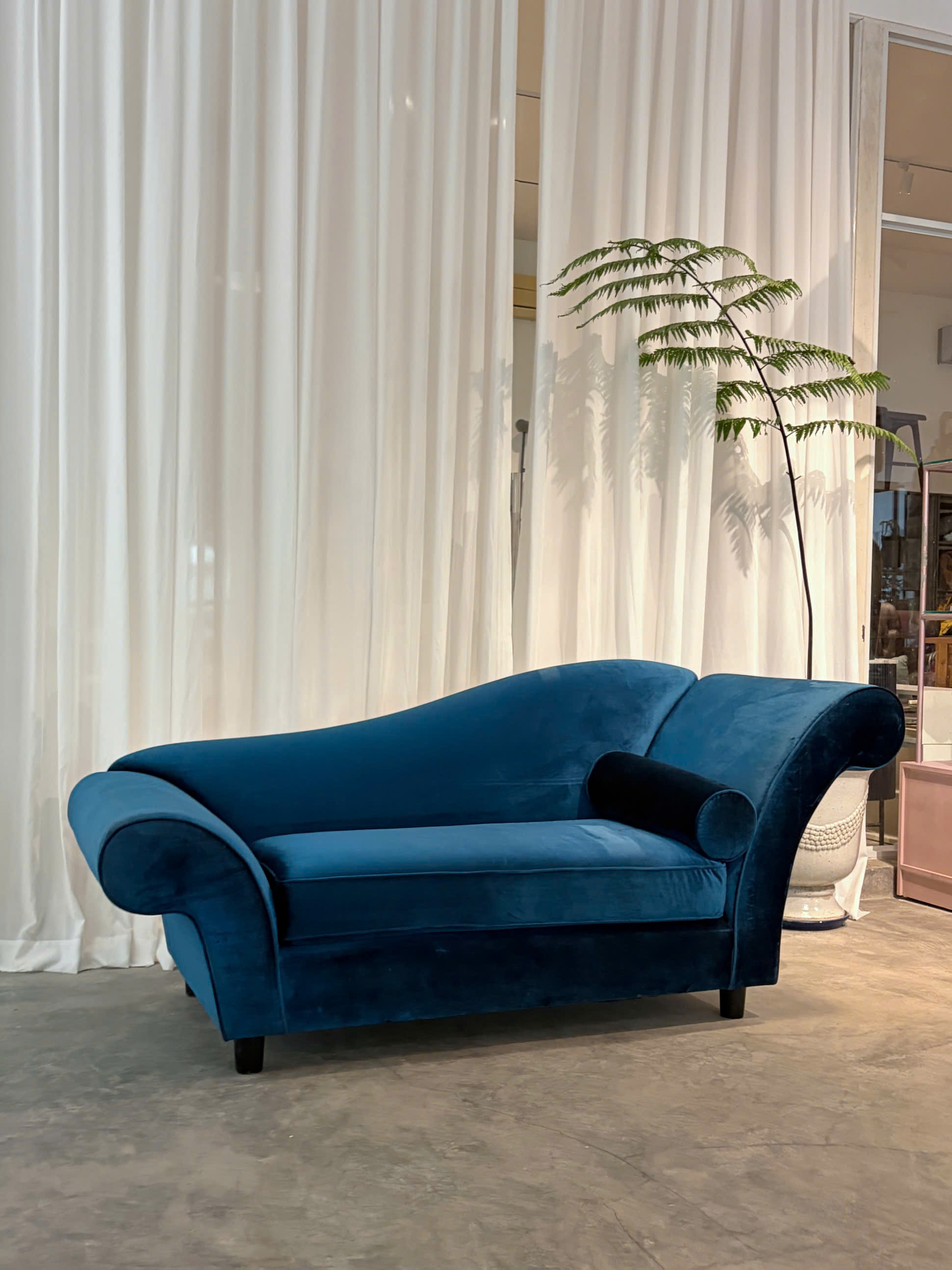 Chaise Lounger 8