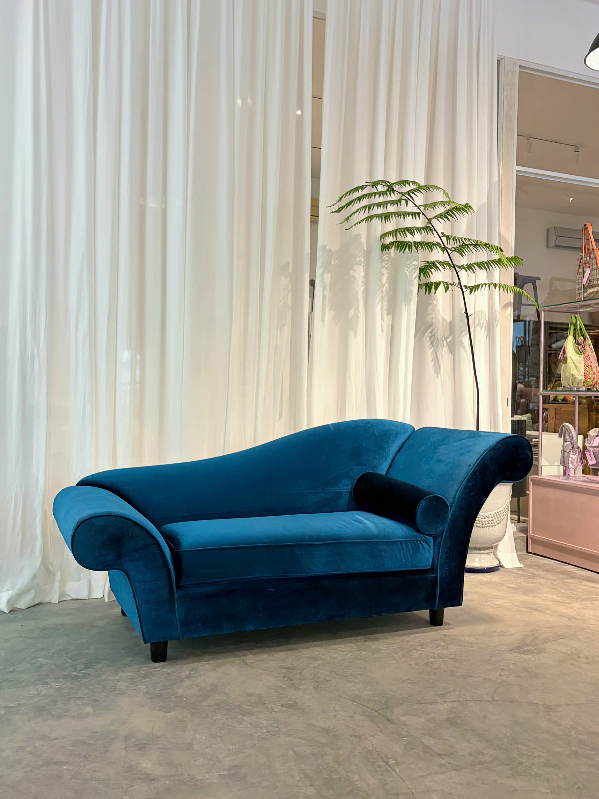 Chaise Lounger 8