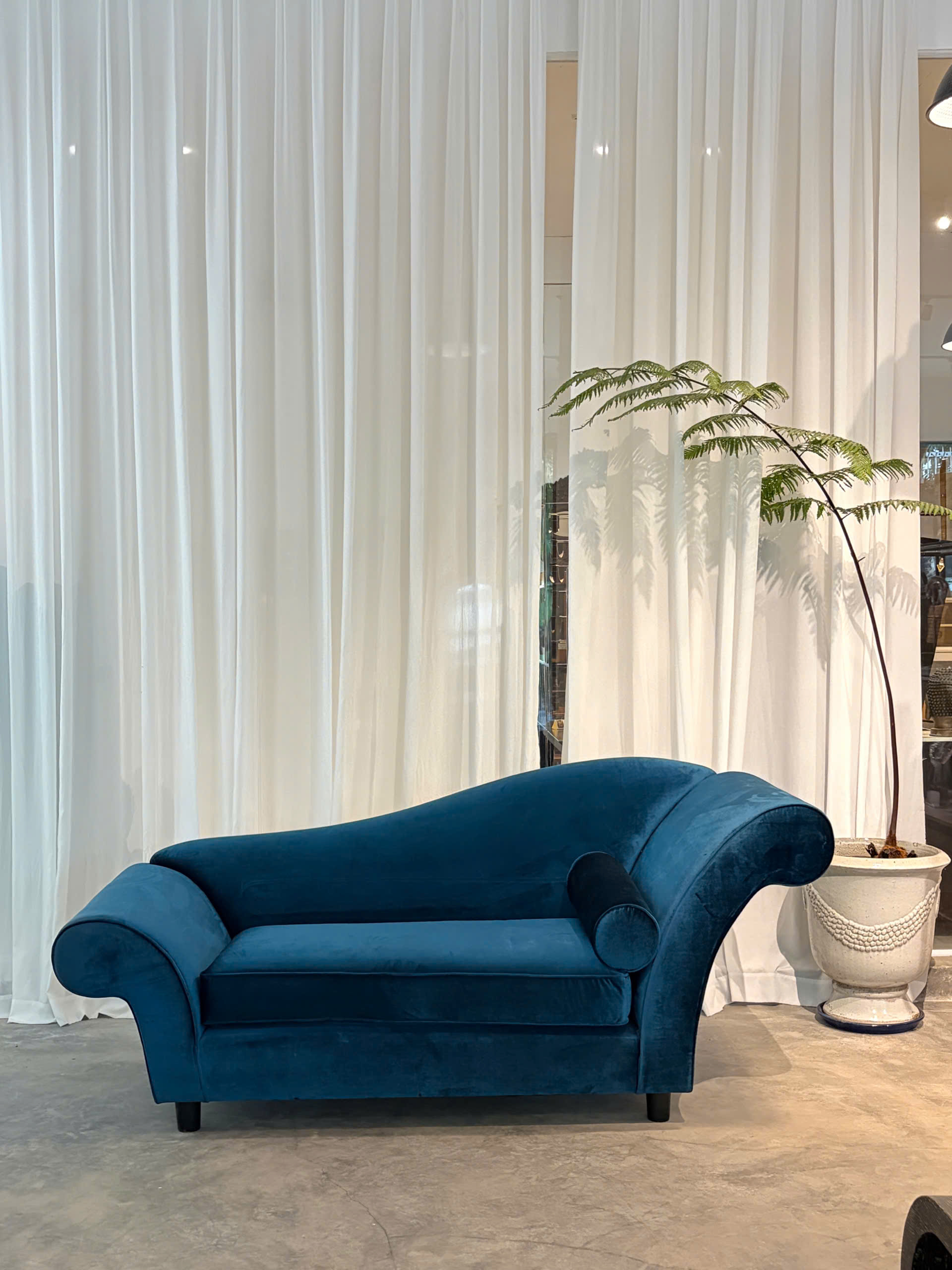 Chaise Lounger 8