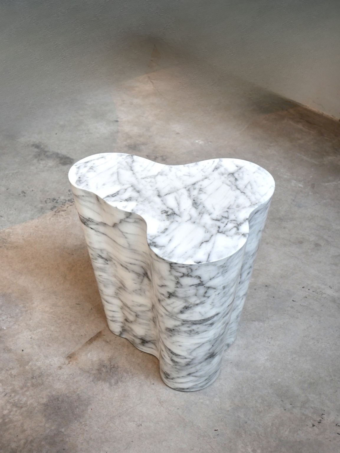 Corner Table 13