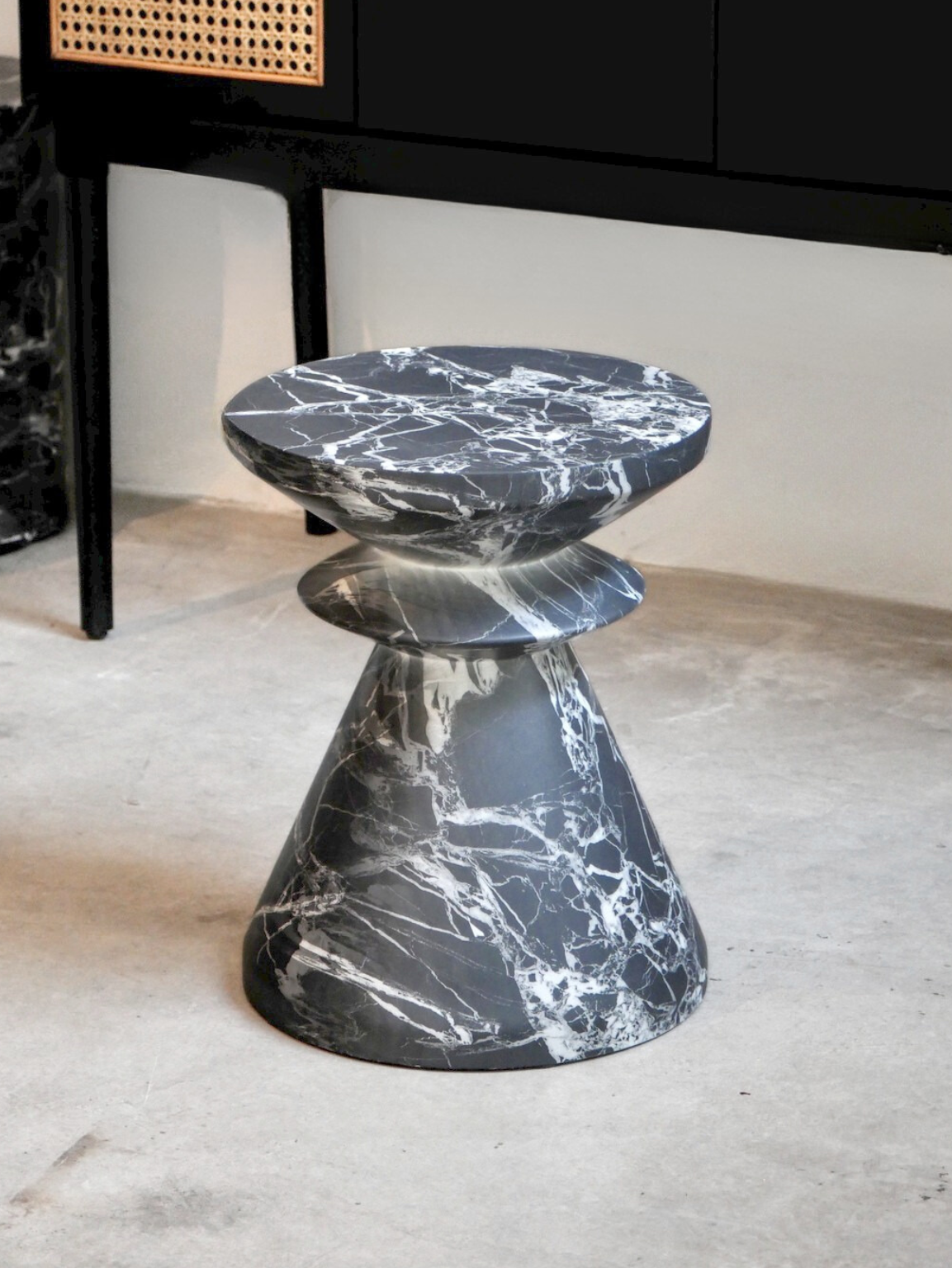 Corner Table 35
