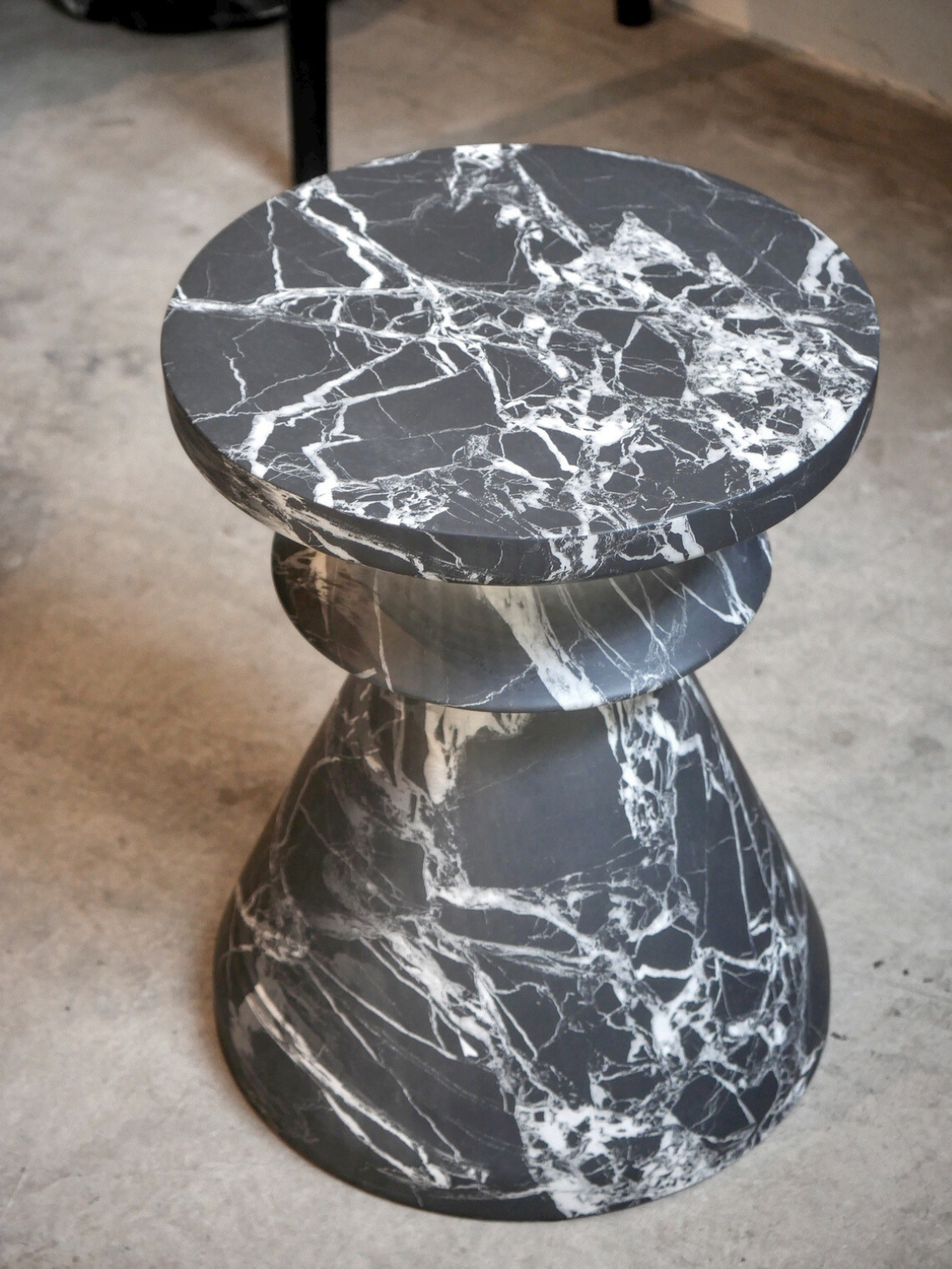 Corner Table 35