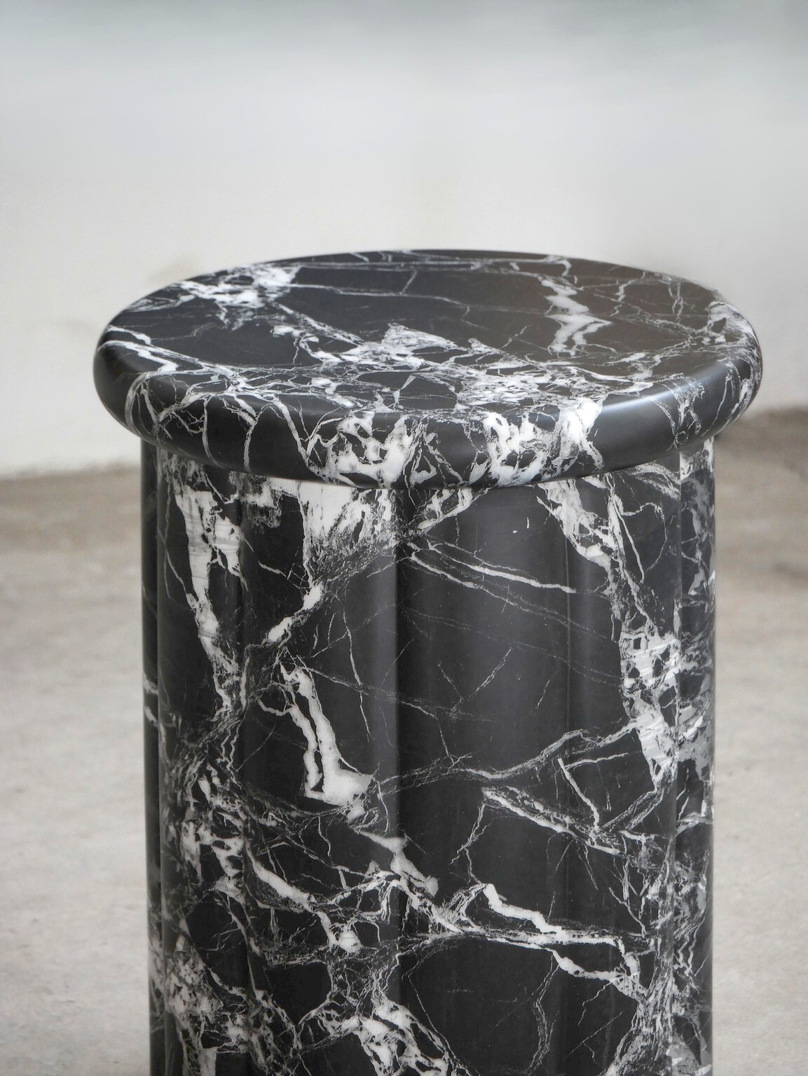 Corner Table 36