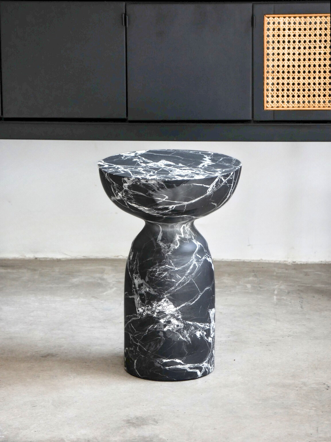 Corner Table 40