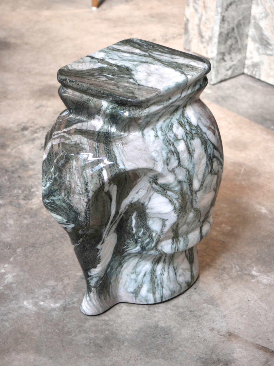 Corner Table 41