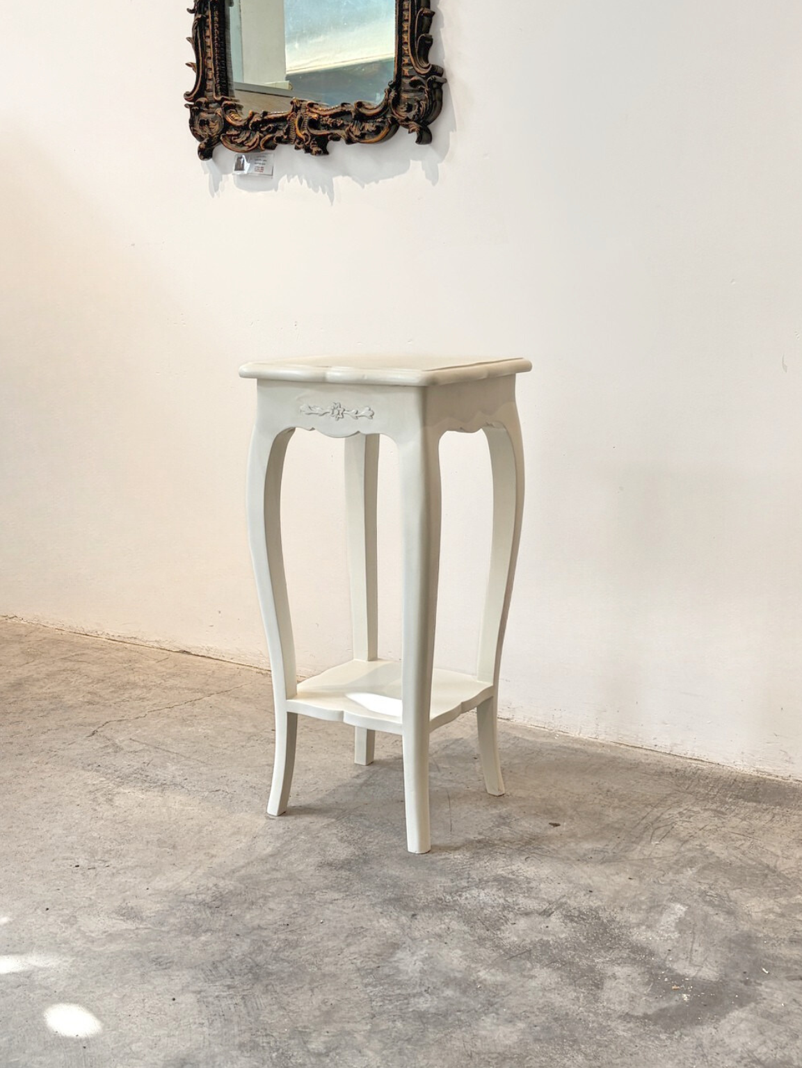 Corner Table 48