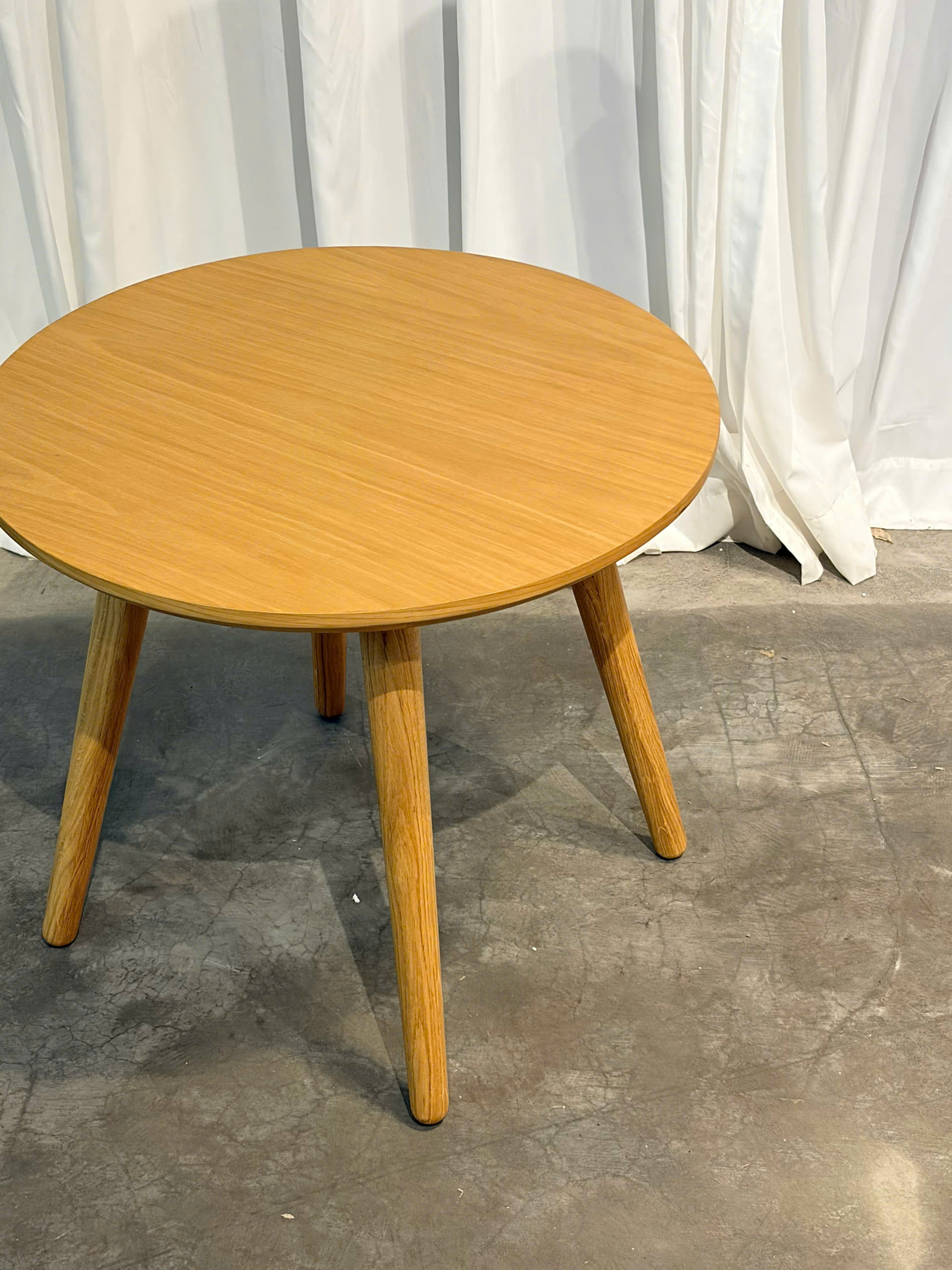 Corner Table 51