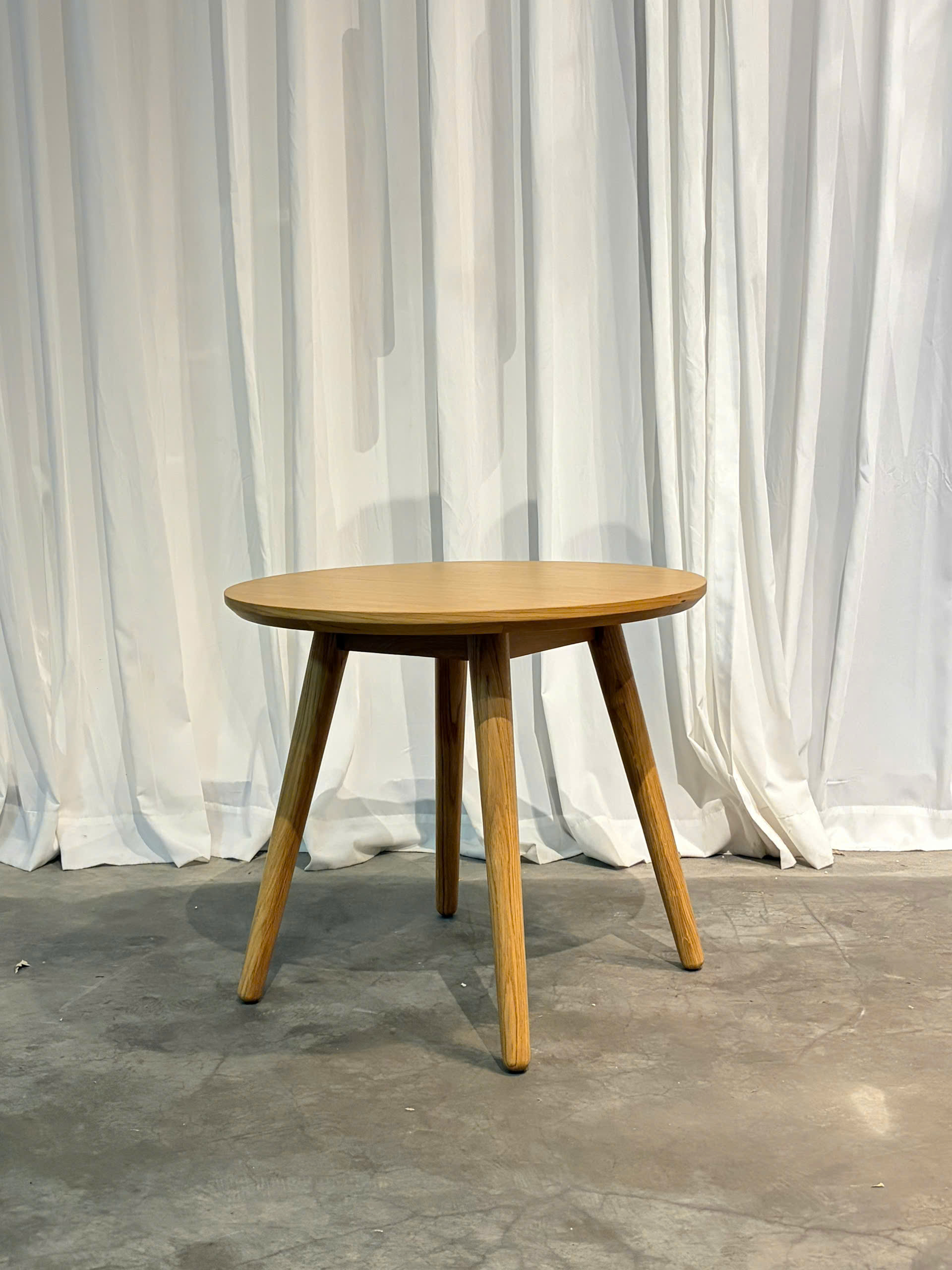 Corner Table 51