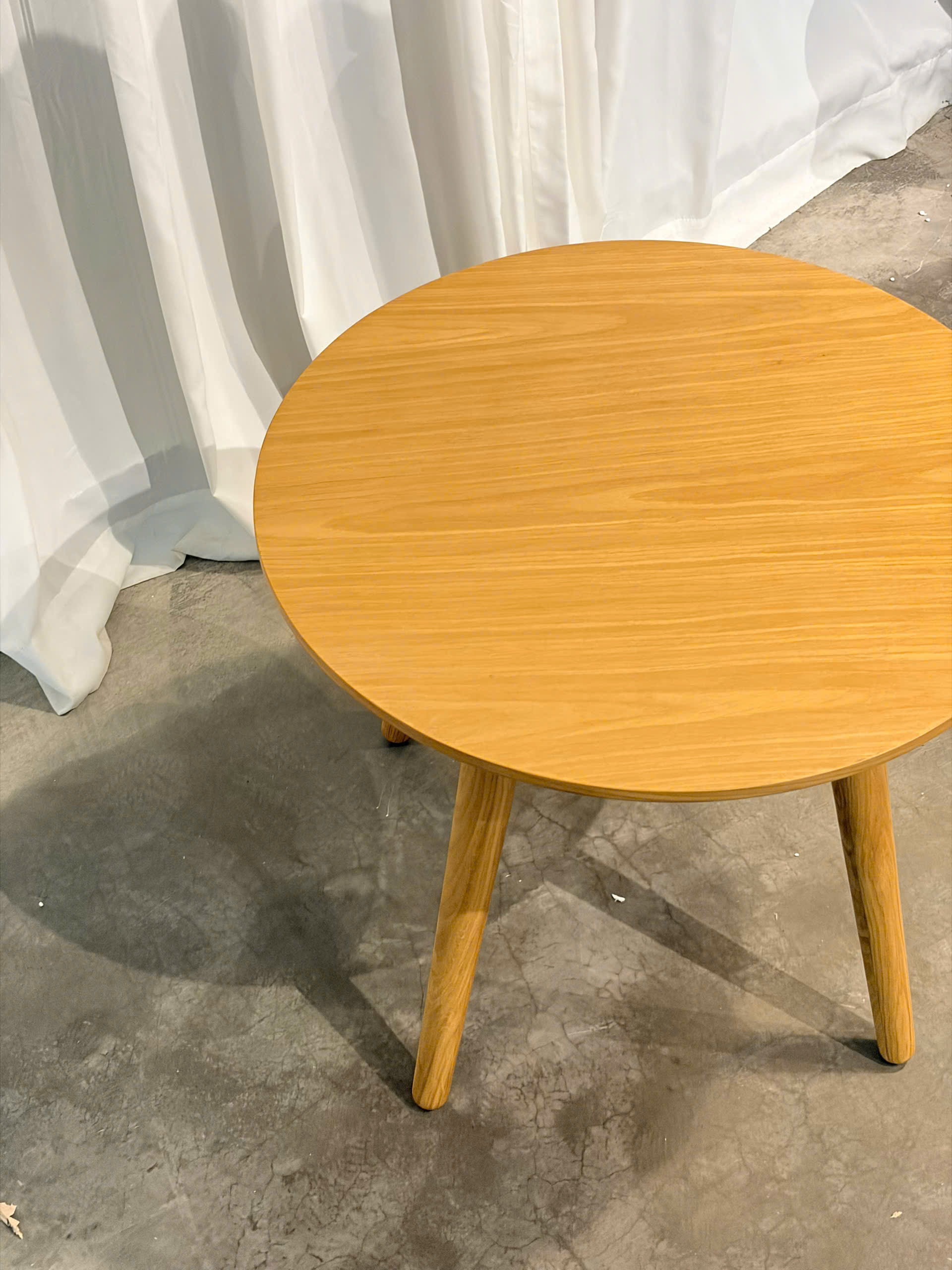 Corner Table 51