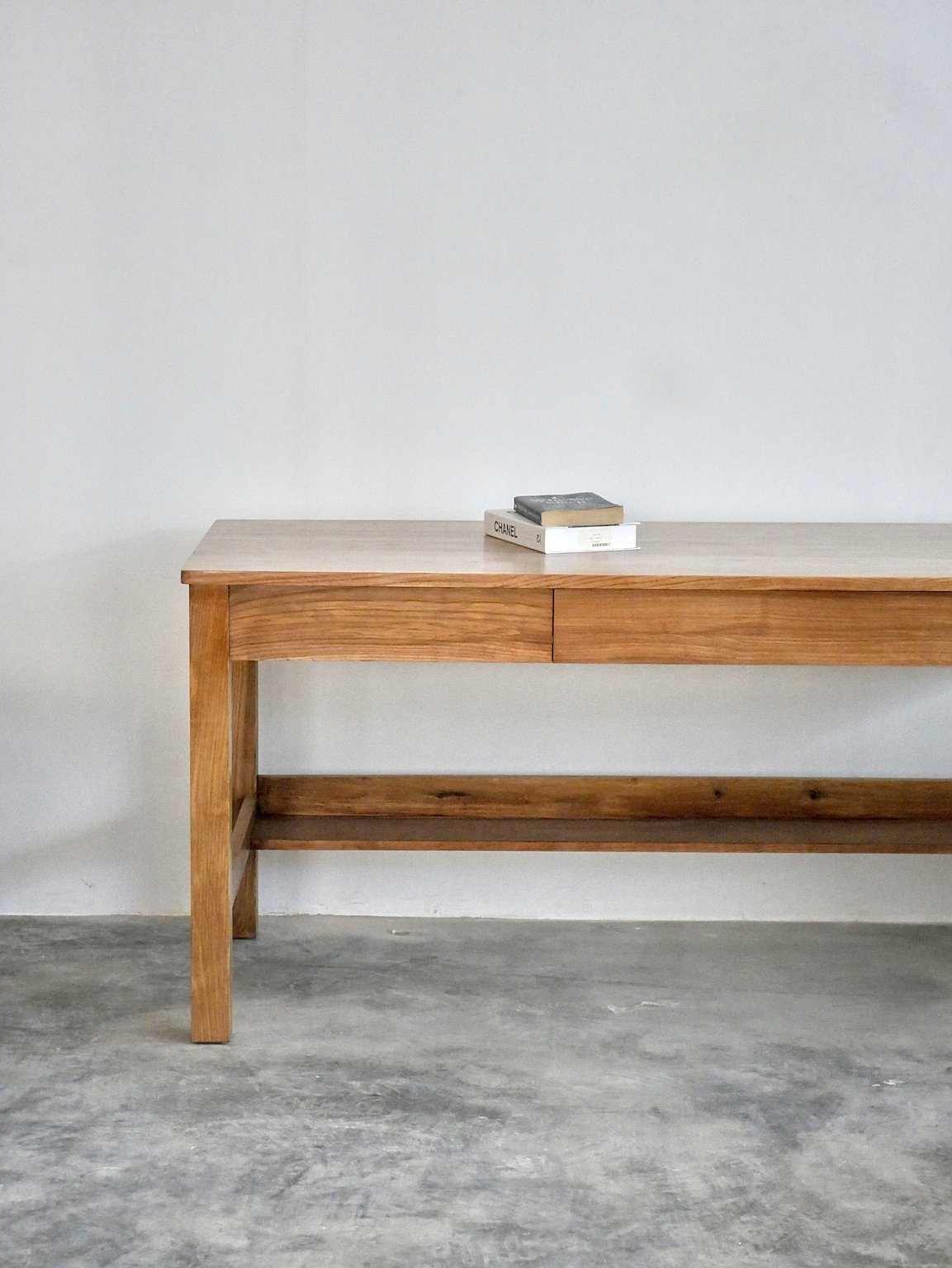 Desk 38