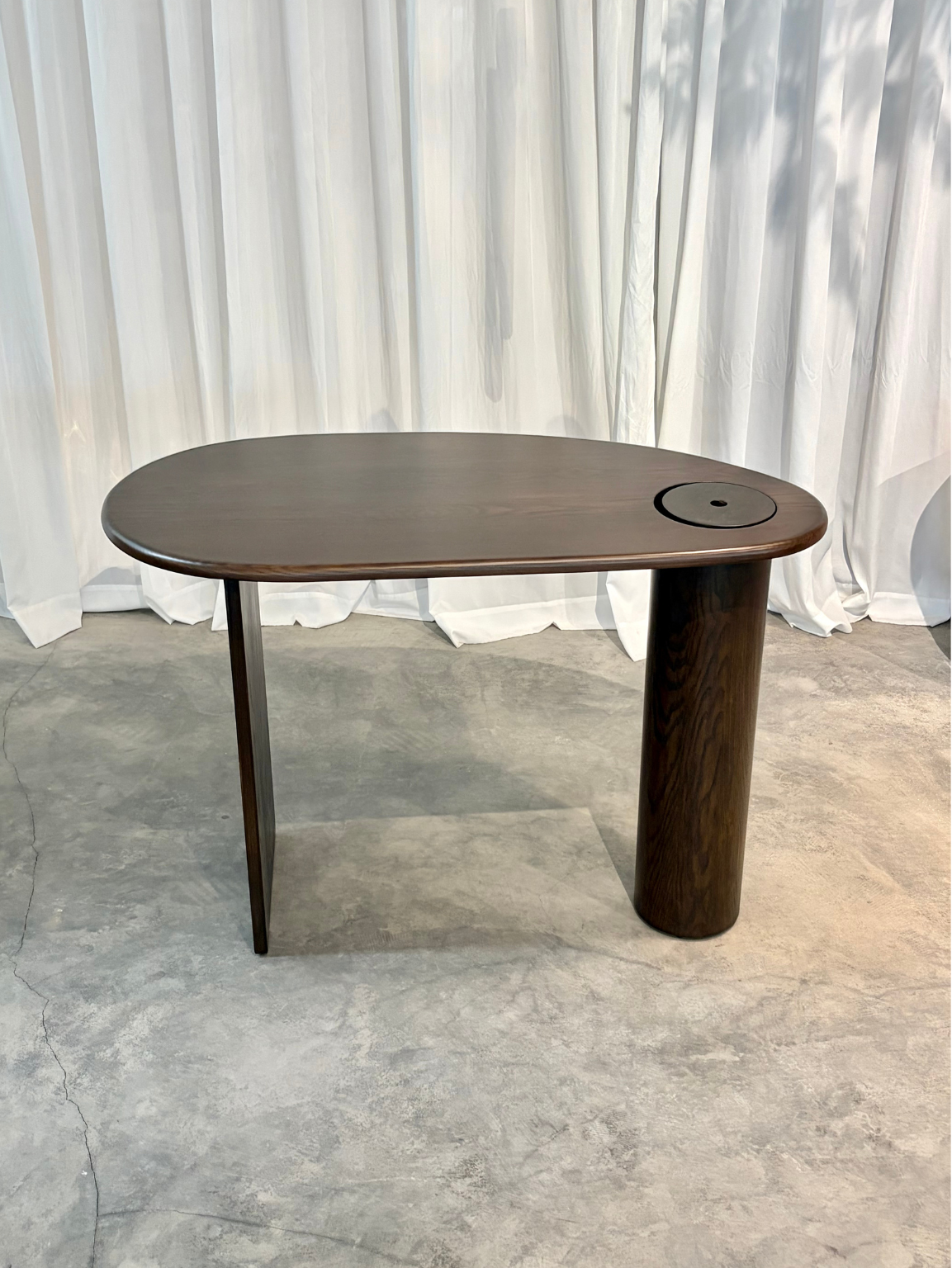 Desk 40
