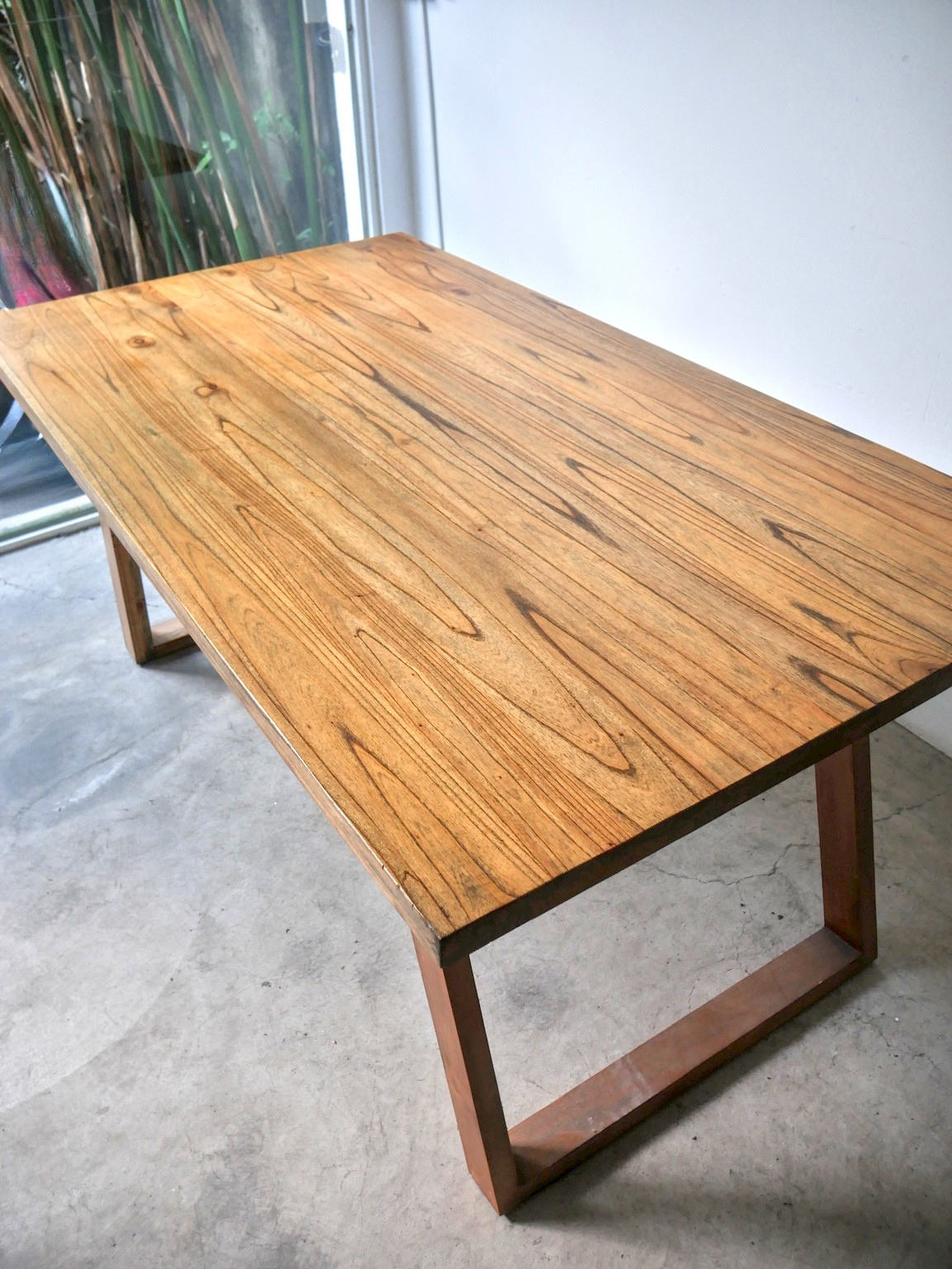 Dining Table 131