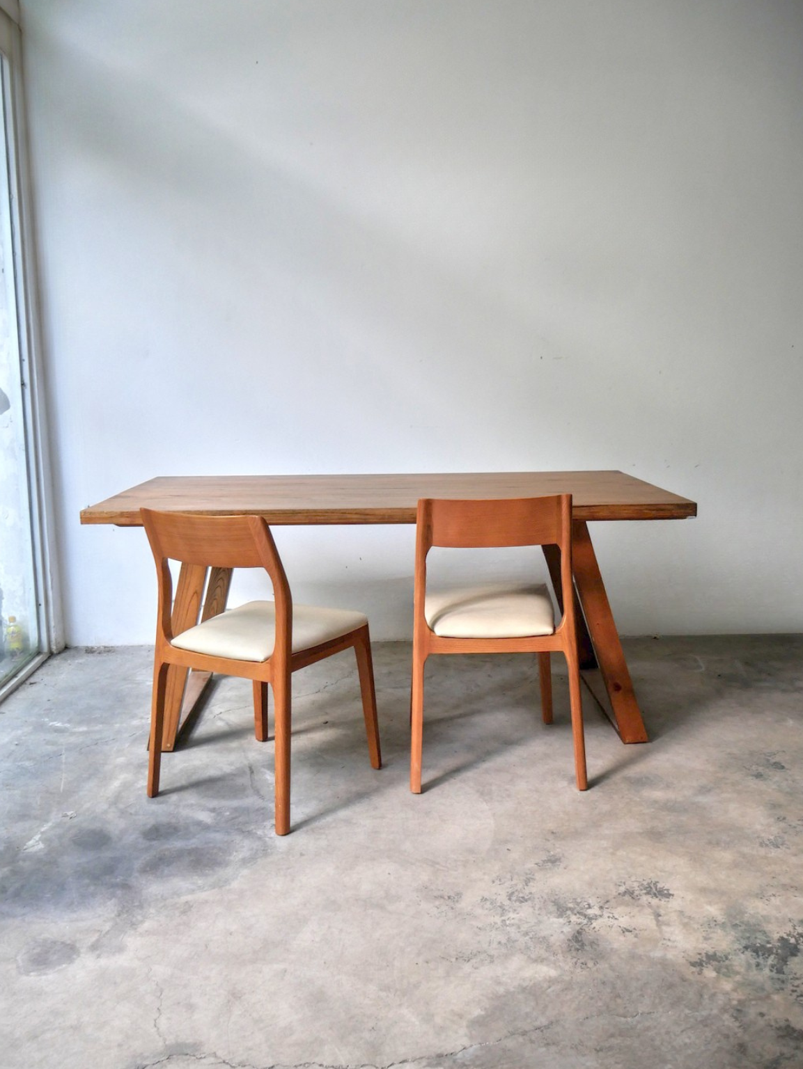 Dining Table 131