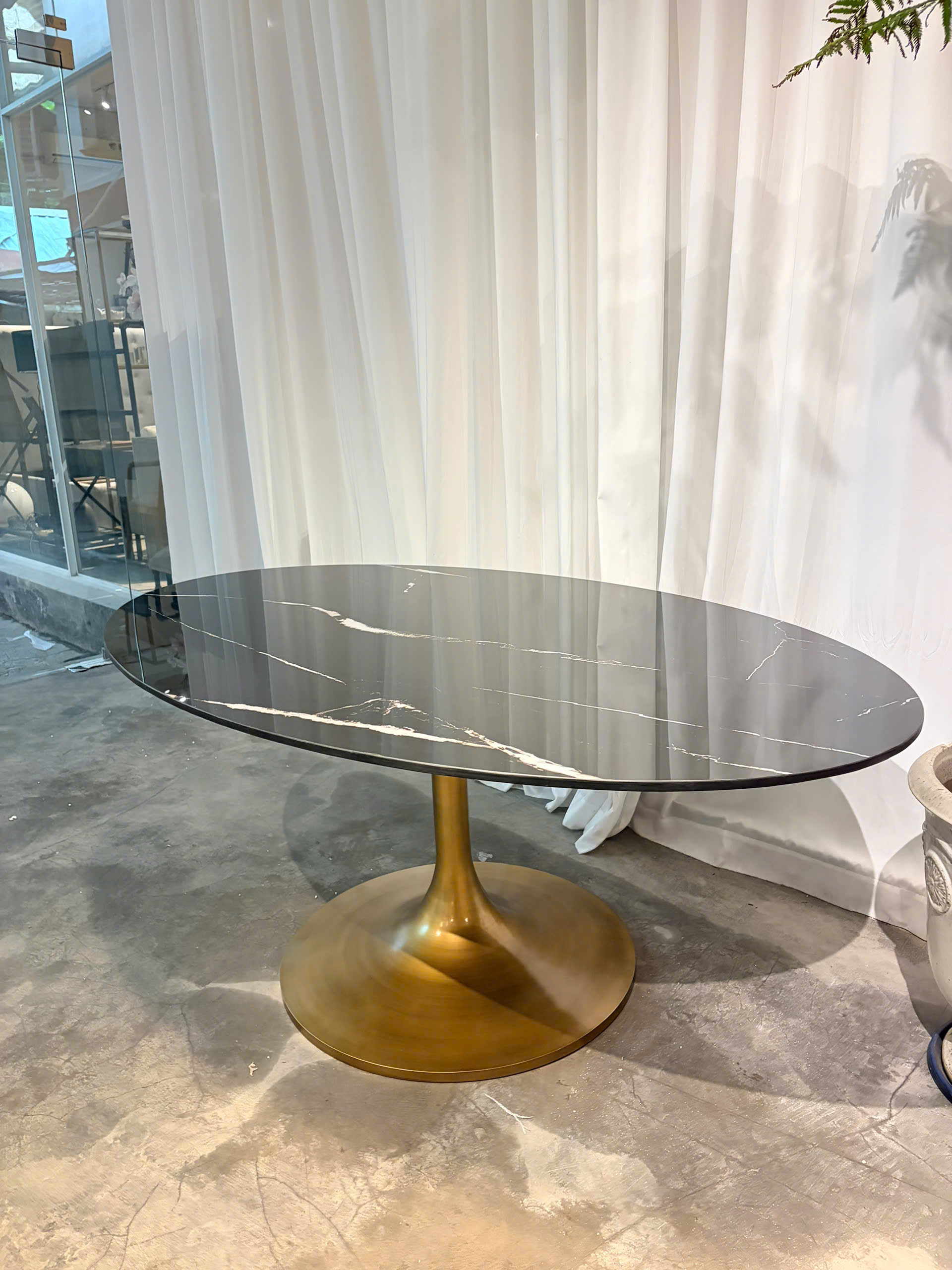 Dining Table 135
