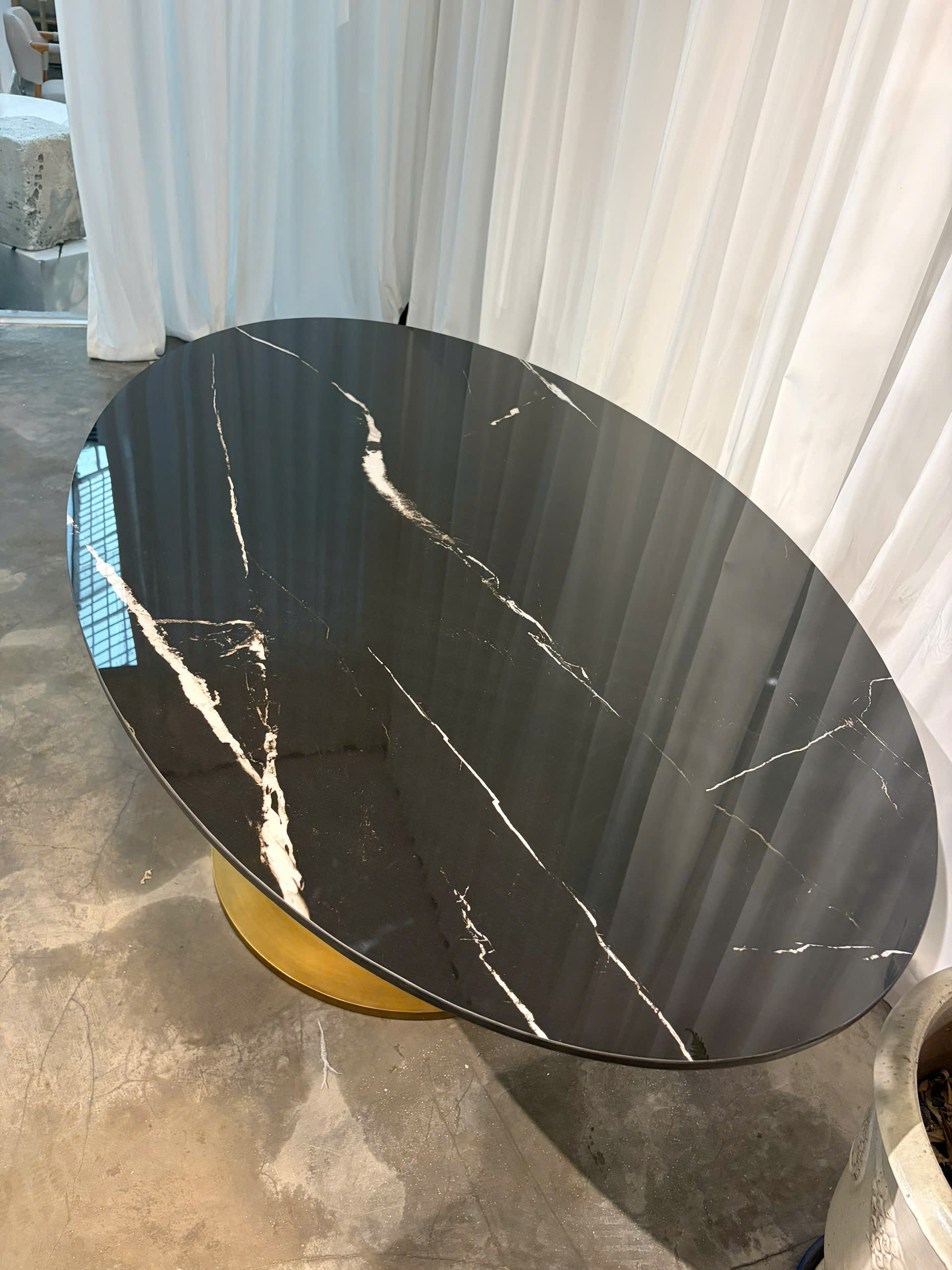 Dining Table 135