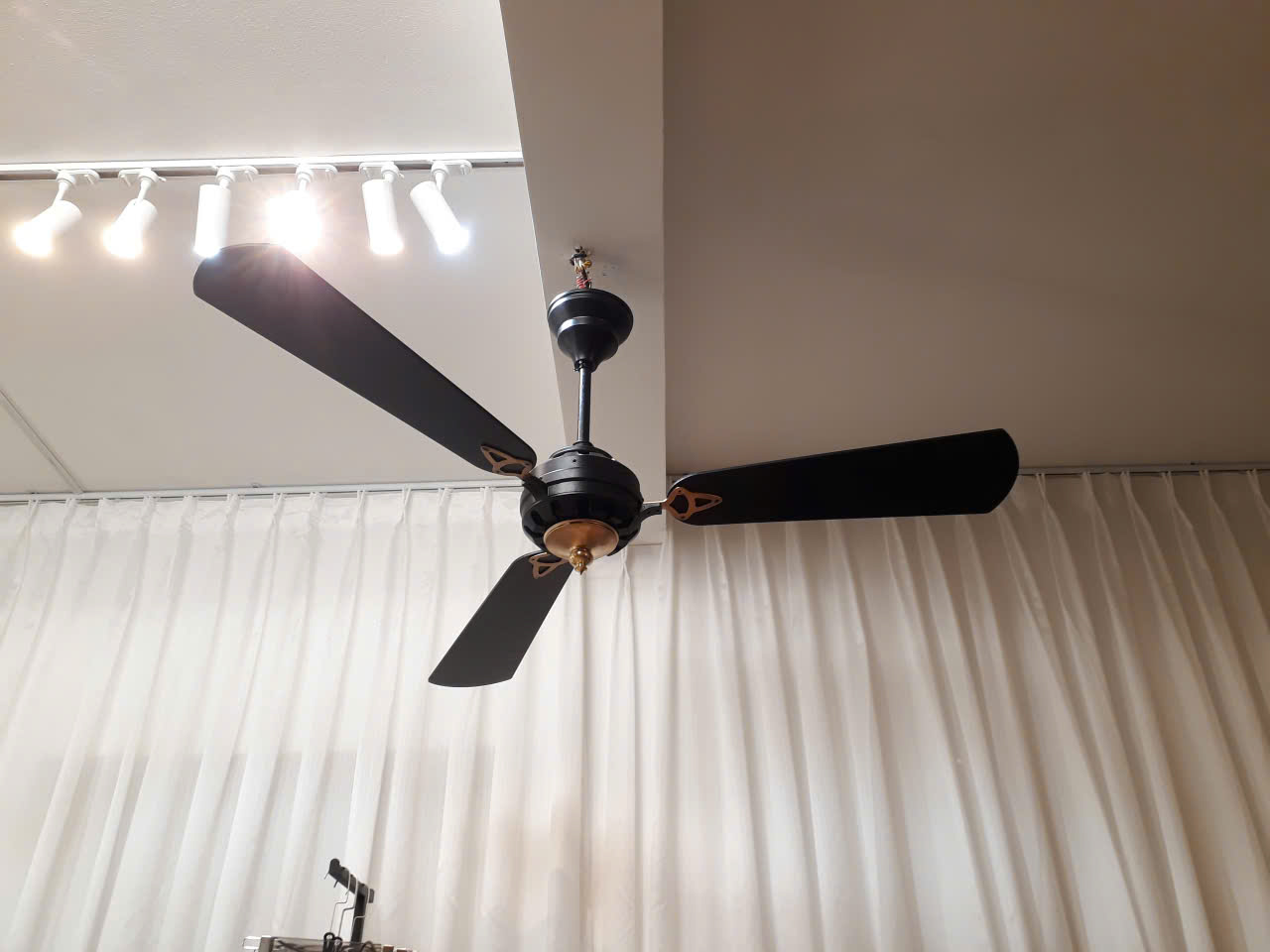 Fan 2