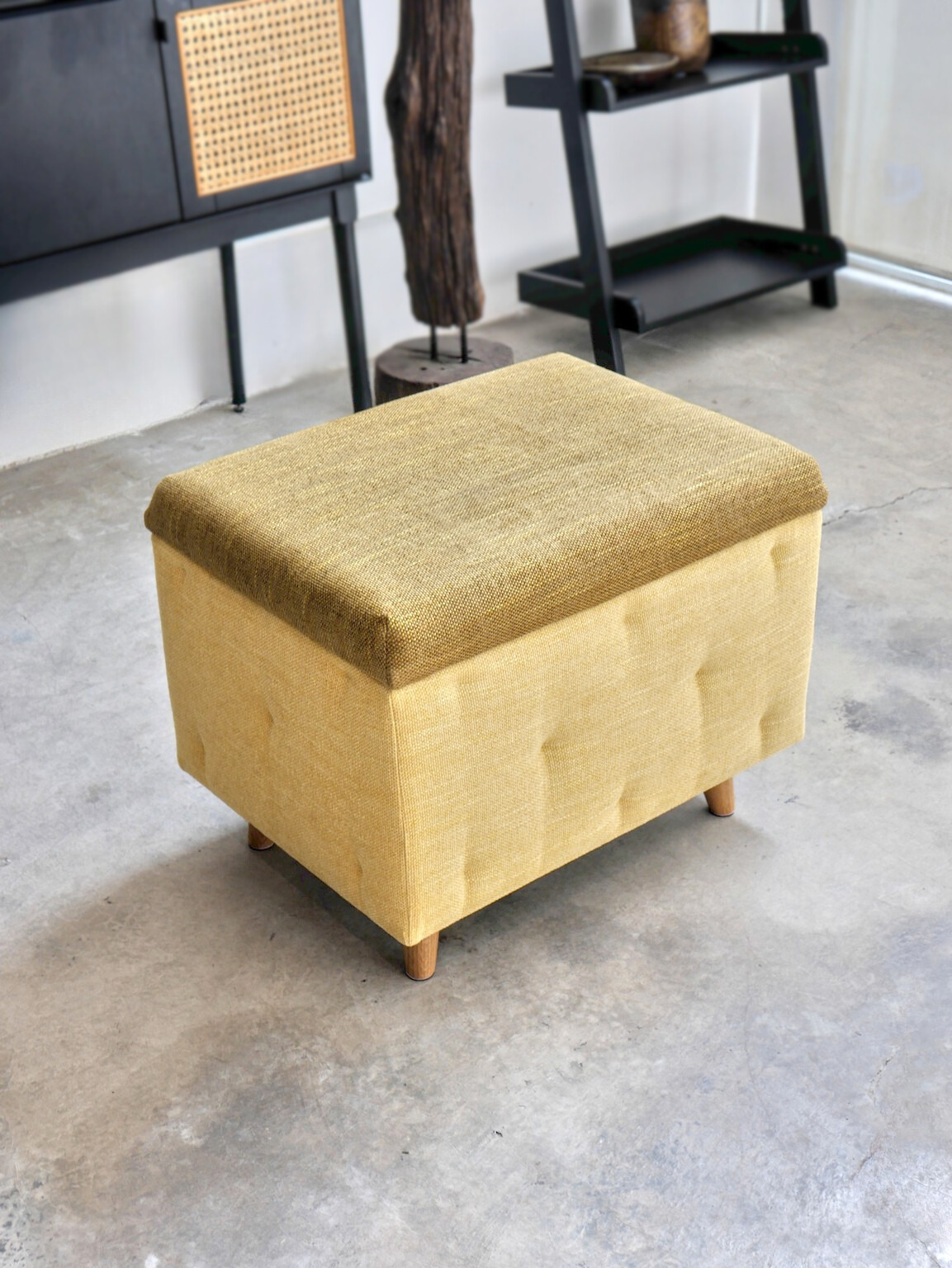 Footrest 23