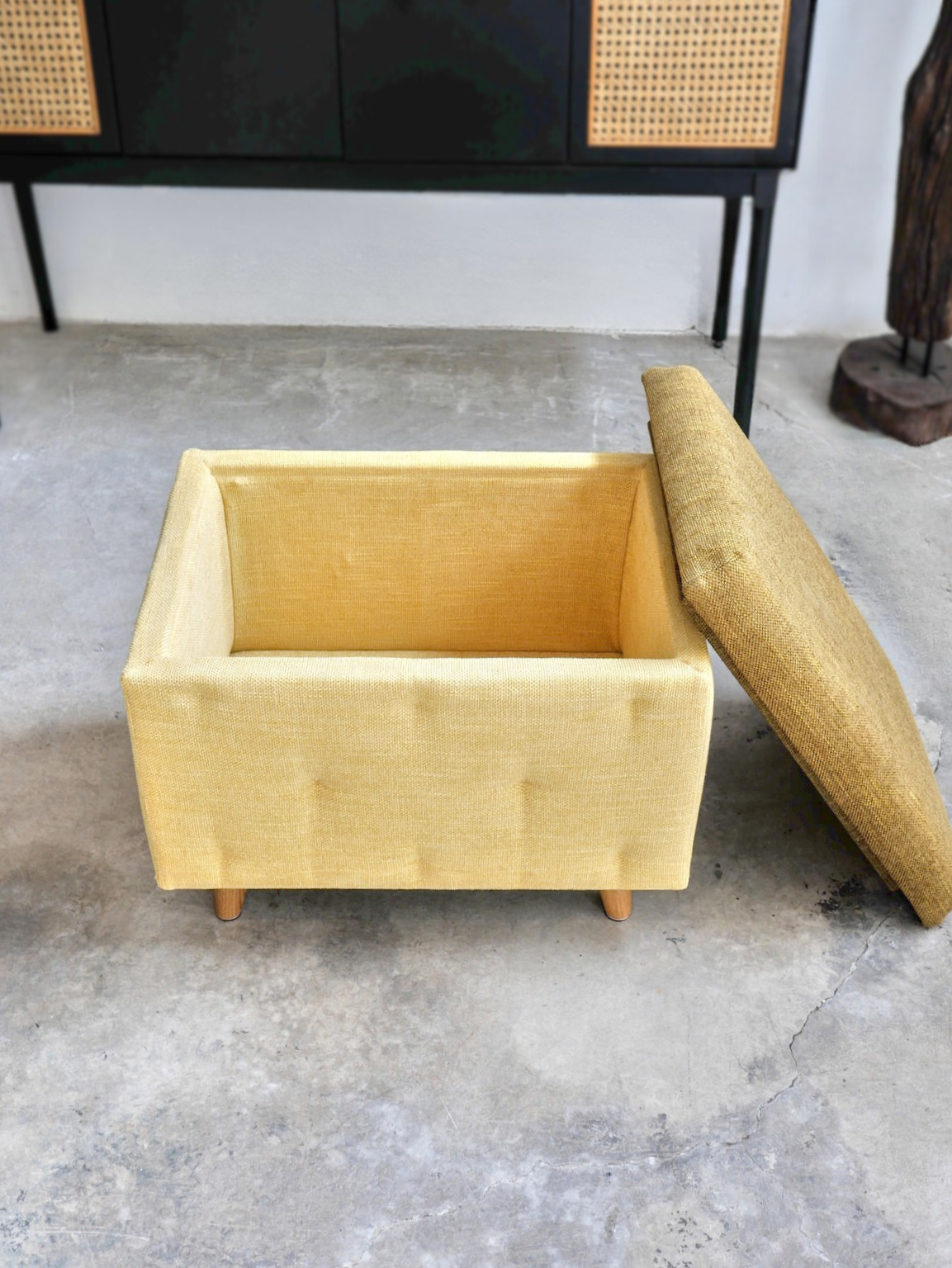 Footrest 23