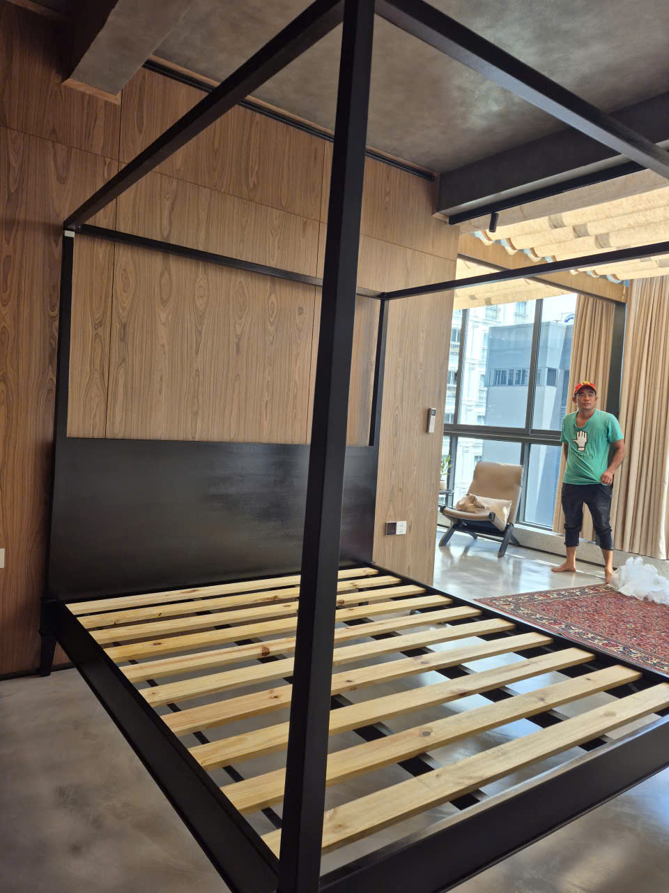 King Bed 37
