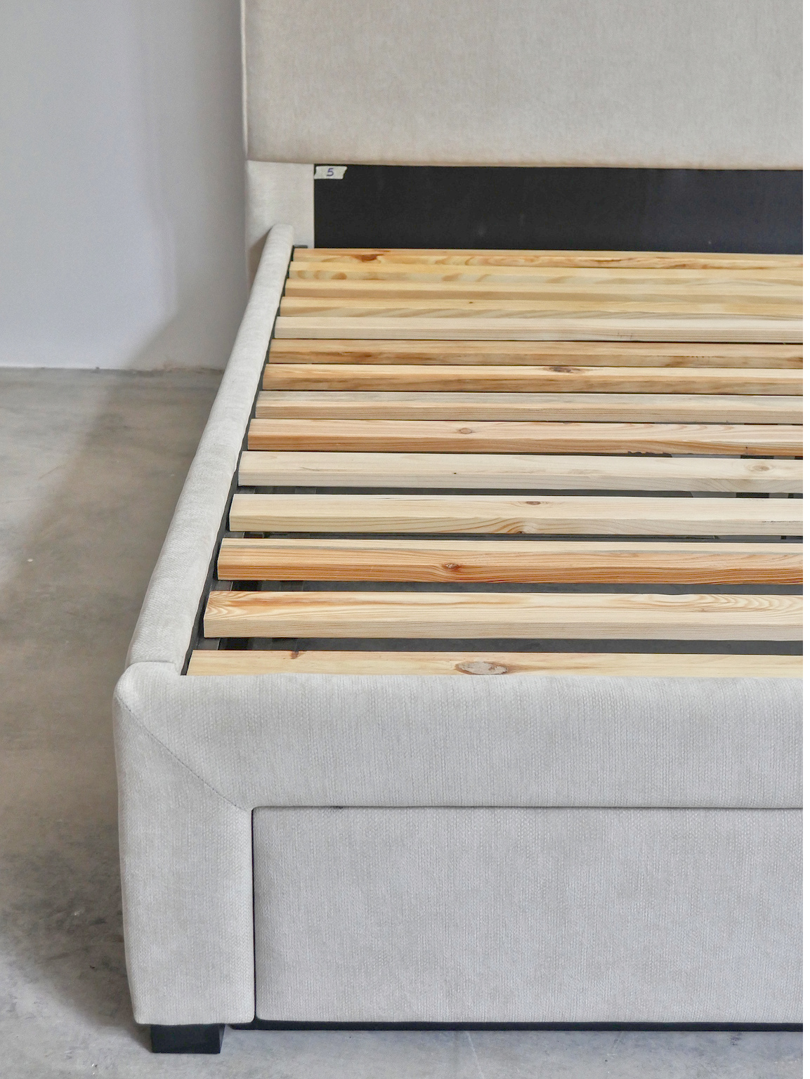 King Bed 38