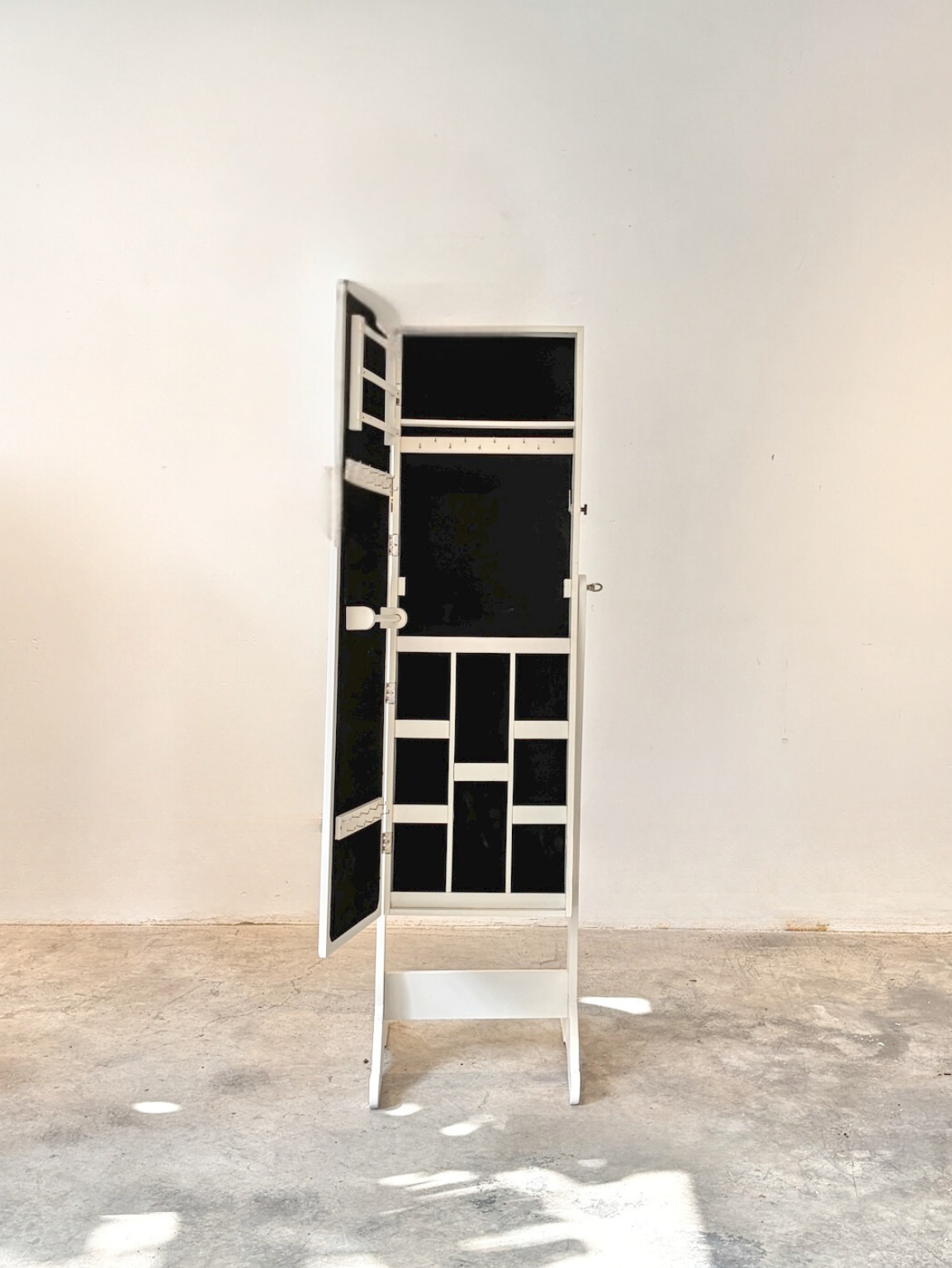 Standing Mirror Jewelry Cabinet 41