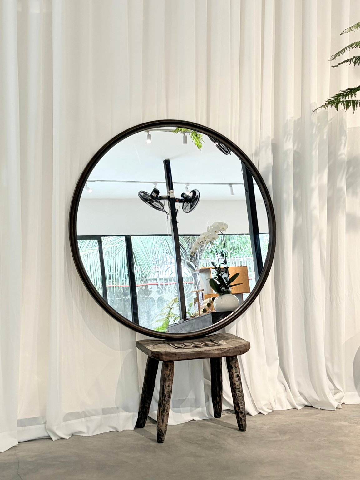Mirror 44