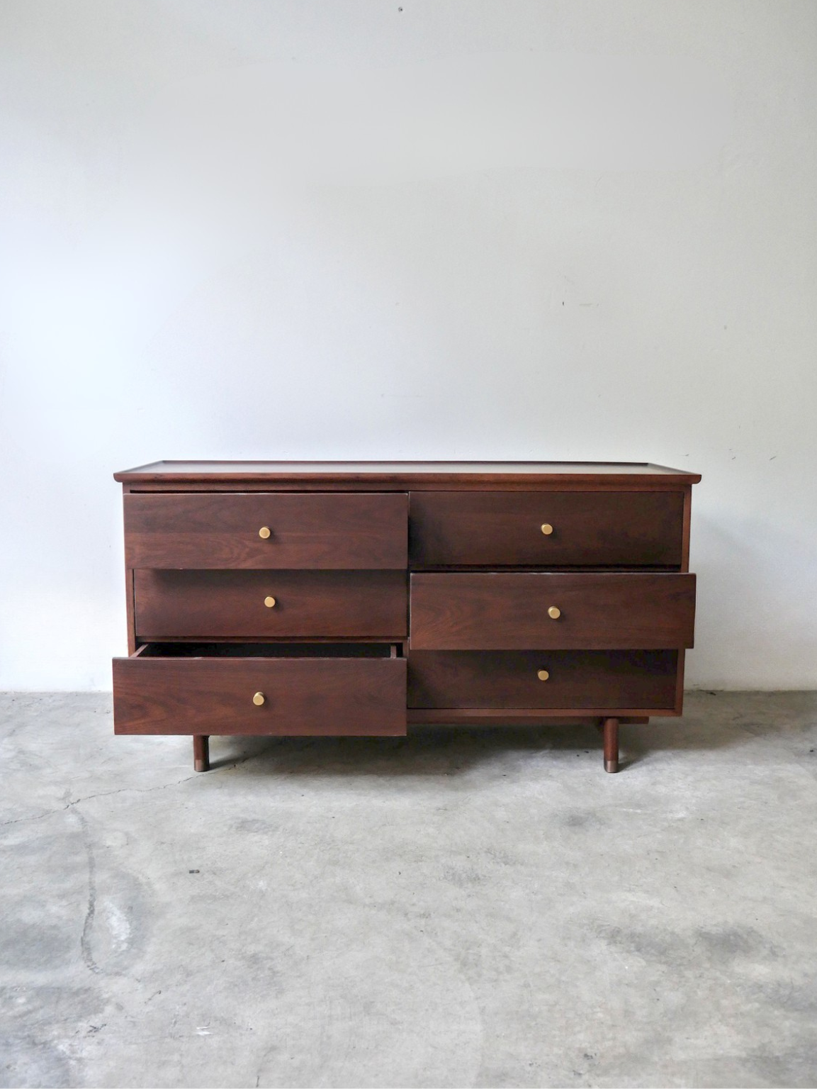 Sideboard 71
