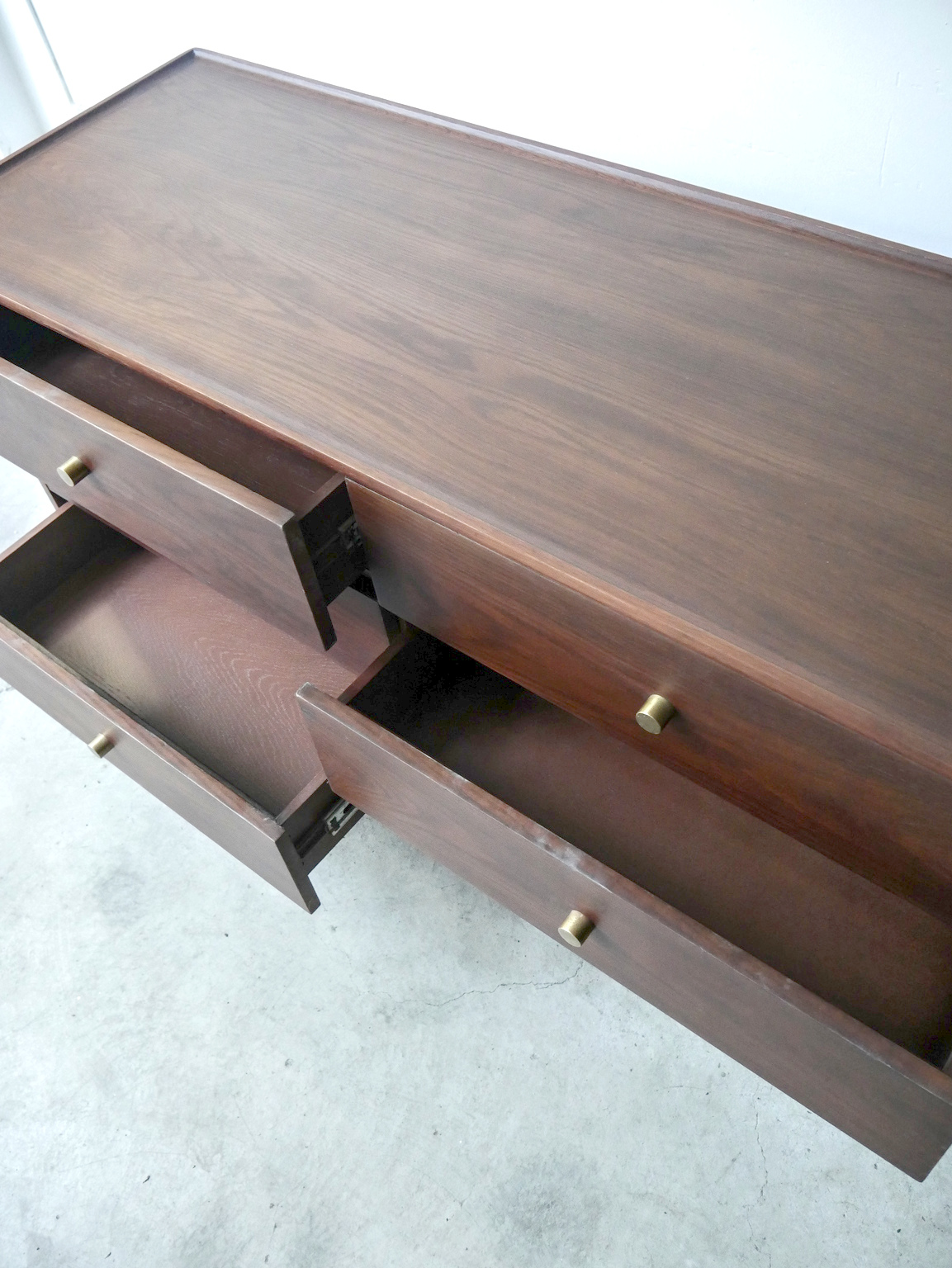 Sideboard 71