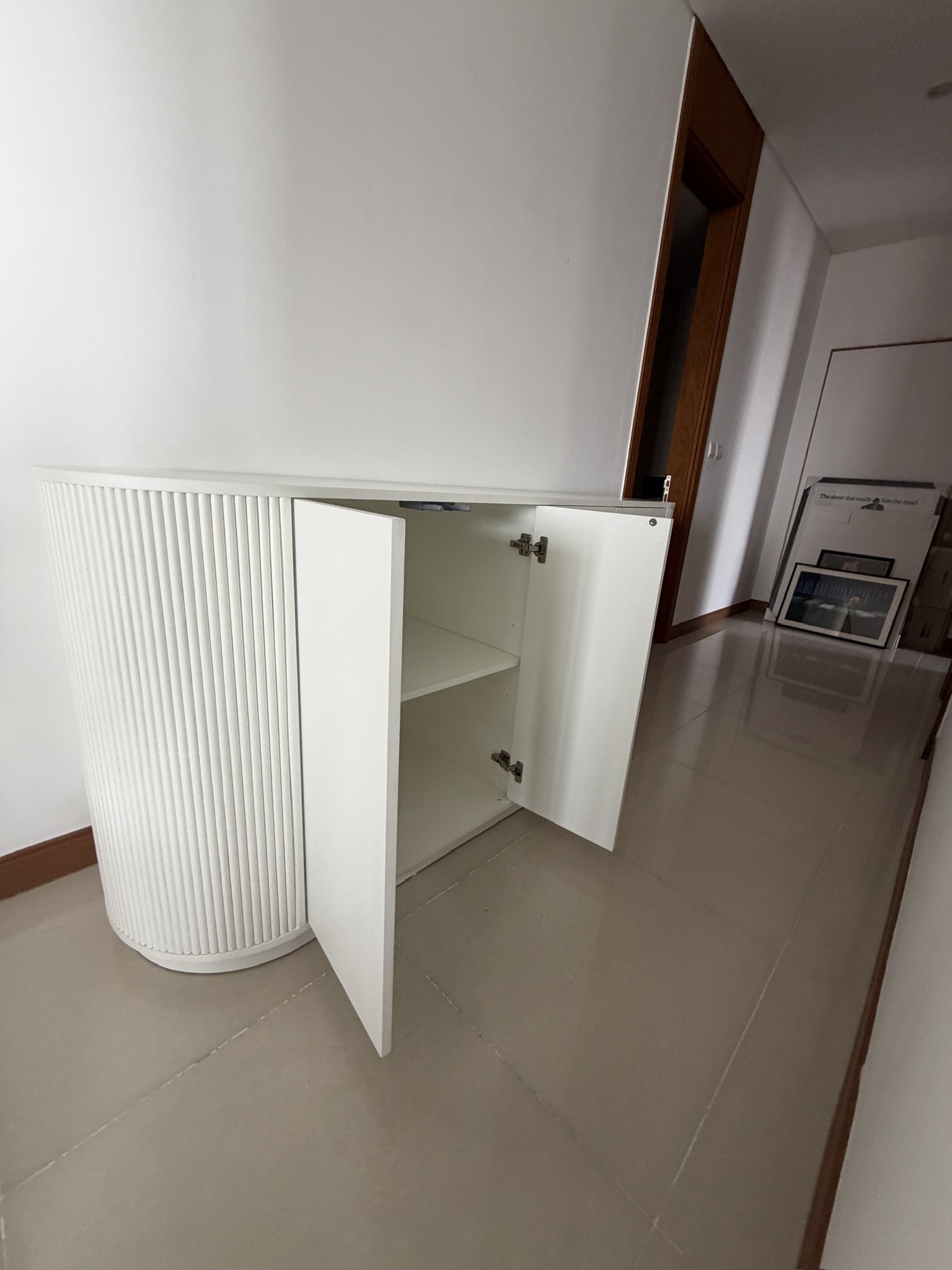 Sideboard 73