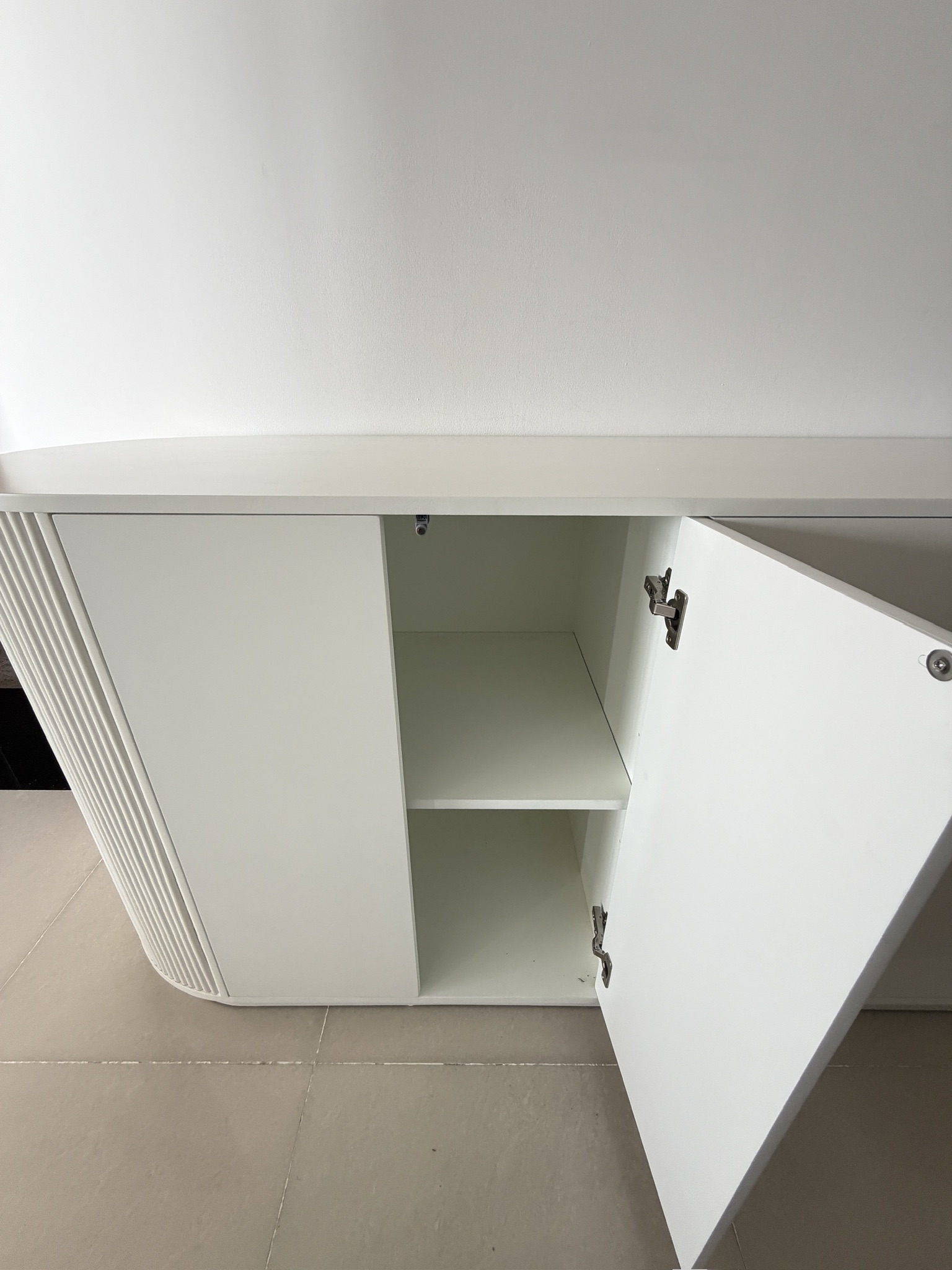 Sideboard 73