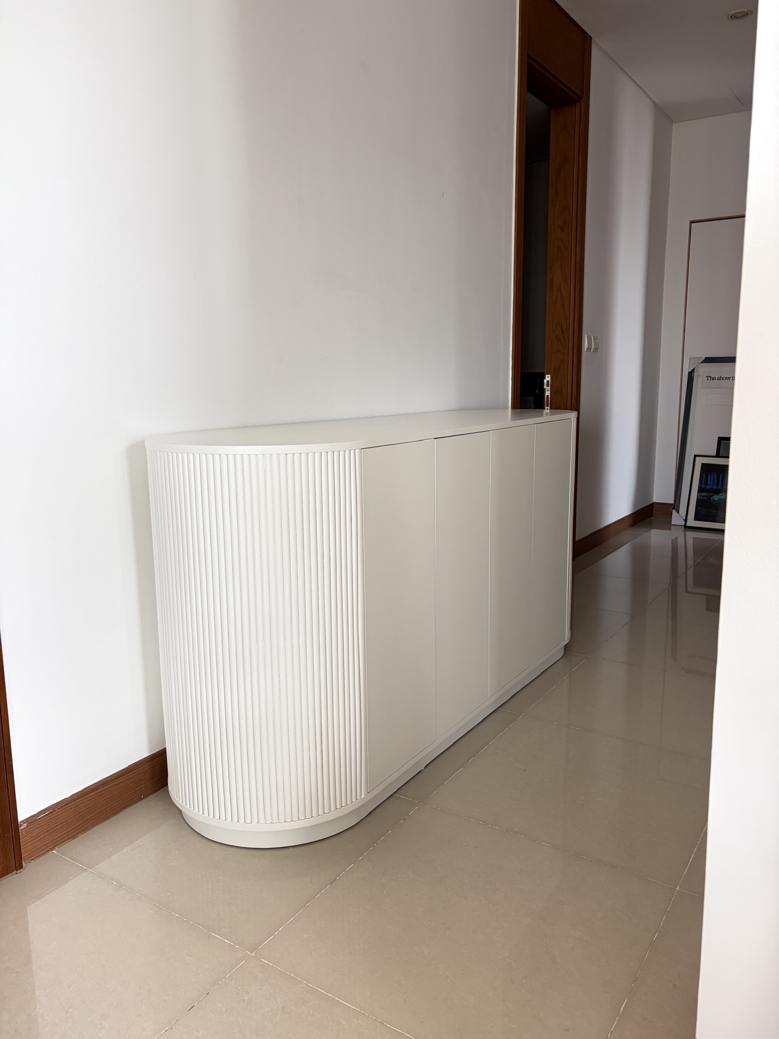 Sideboard 73