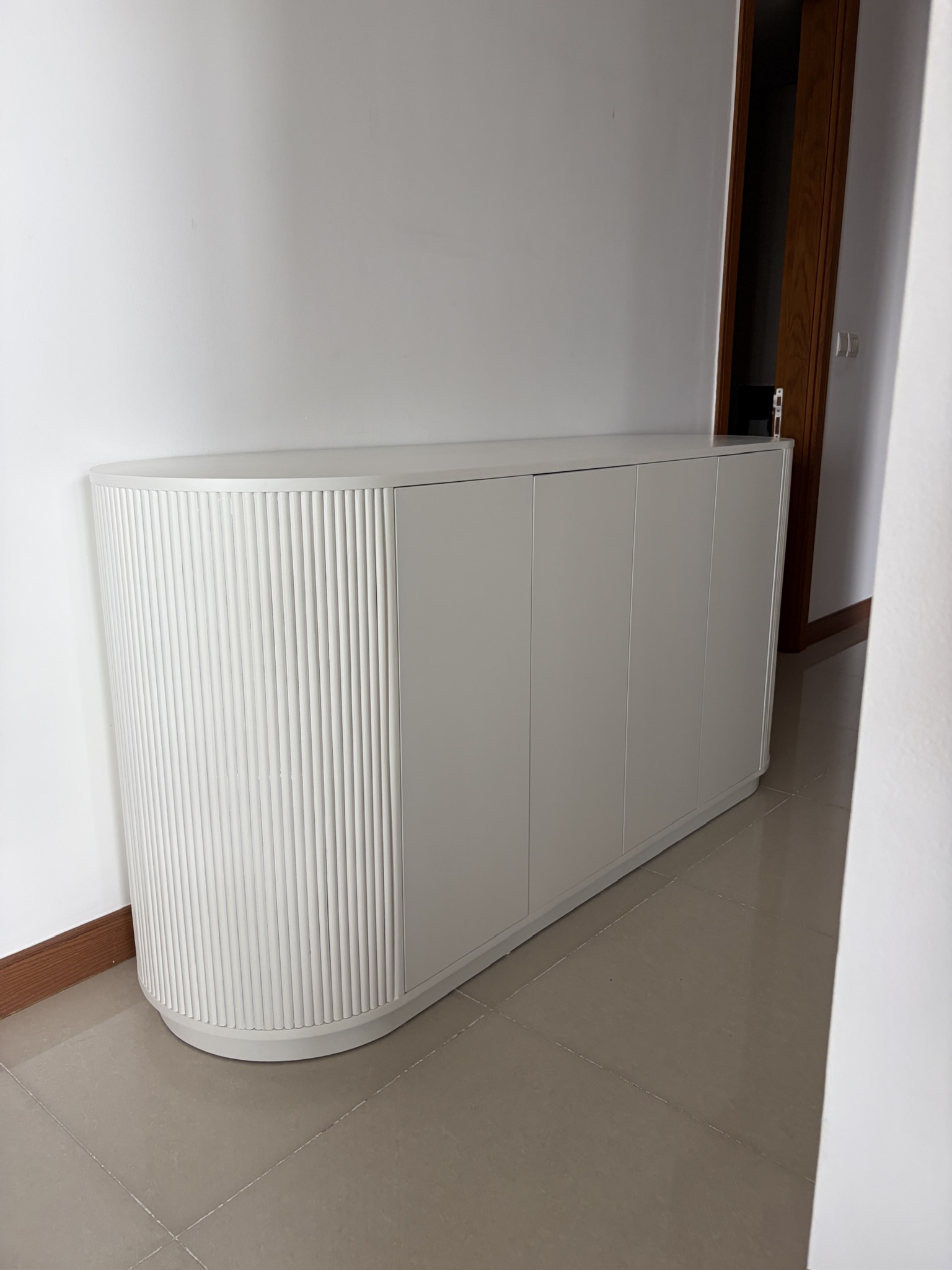 Sideboard 73