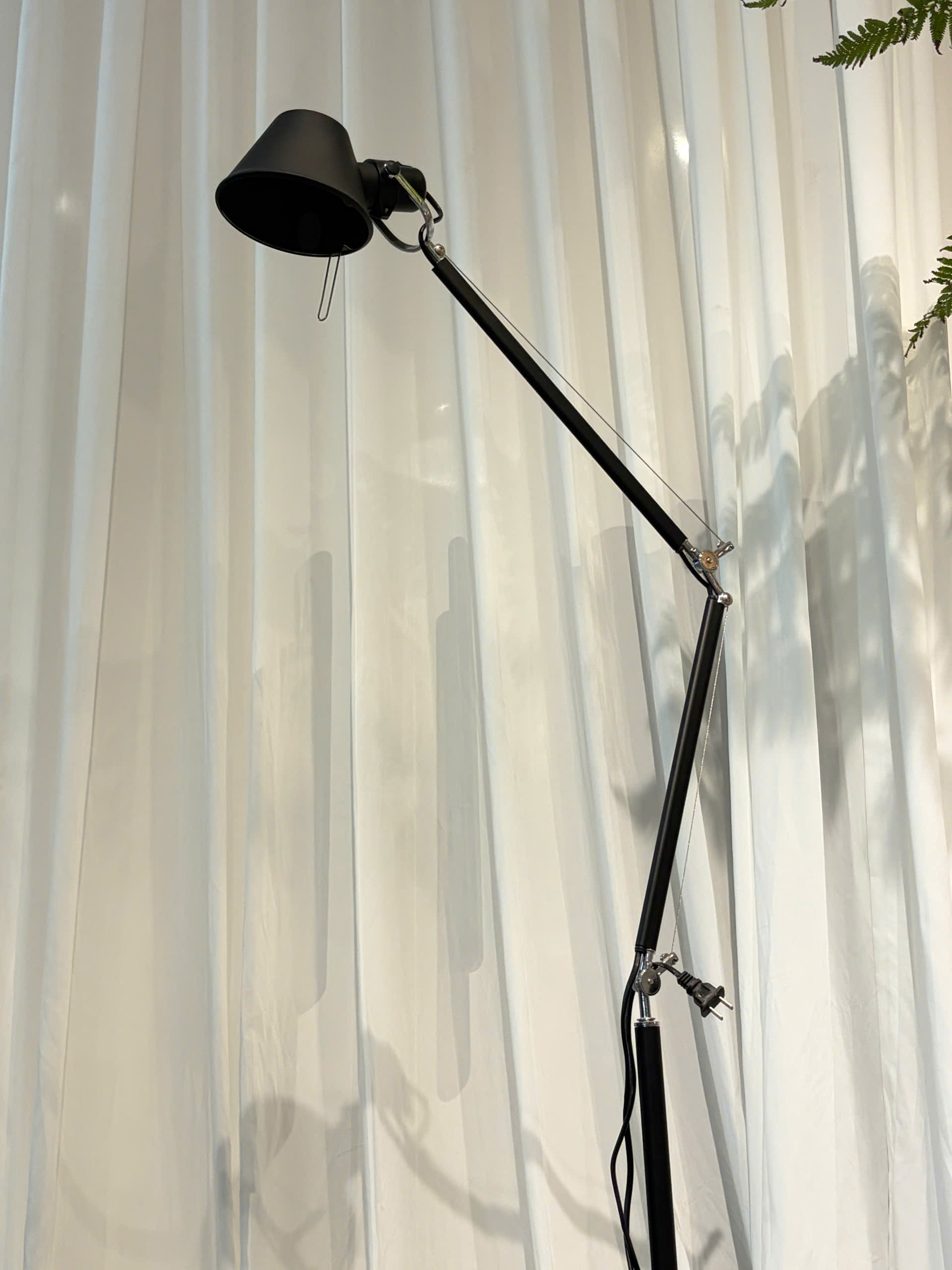 Standing Lamp 36