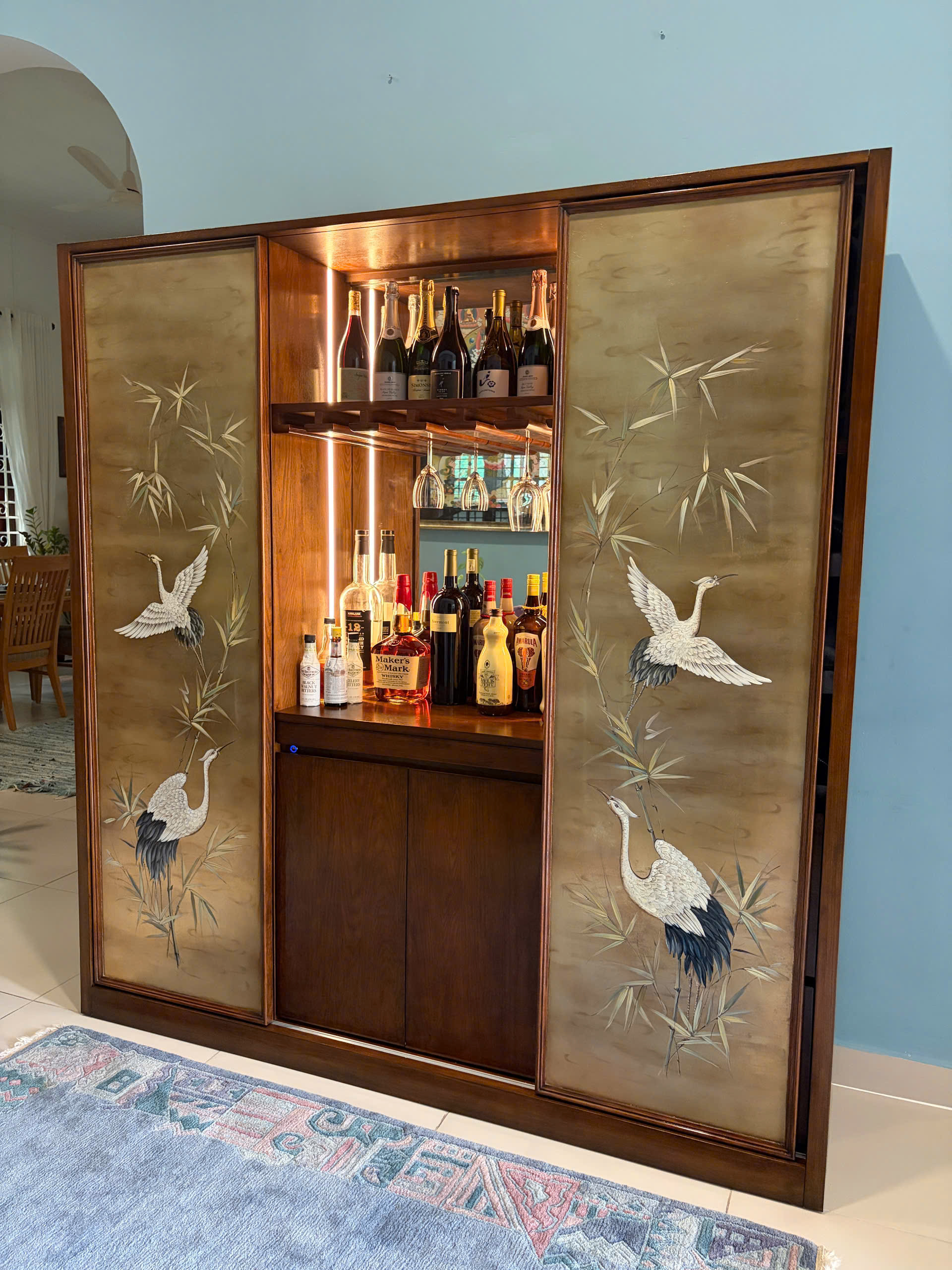 Wine Cabinet 24