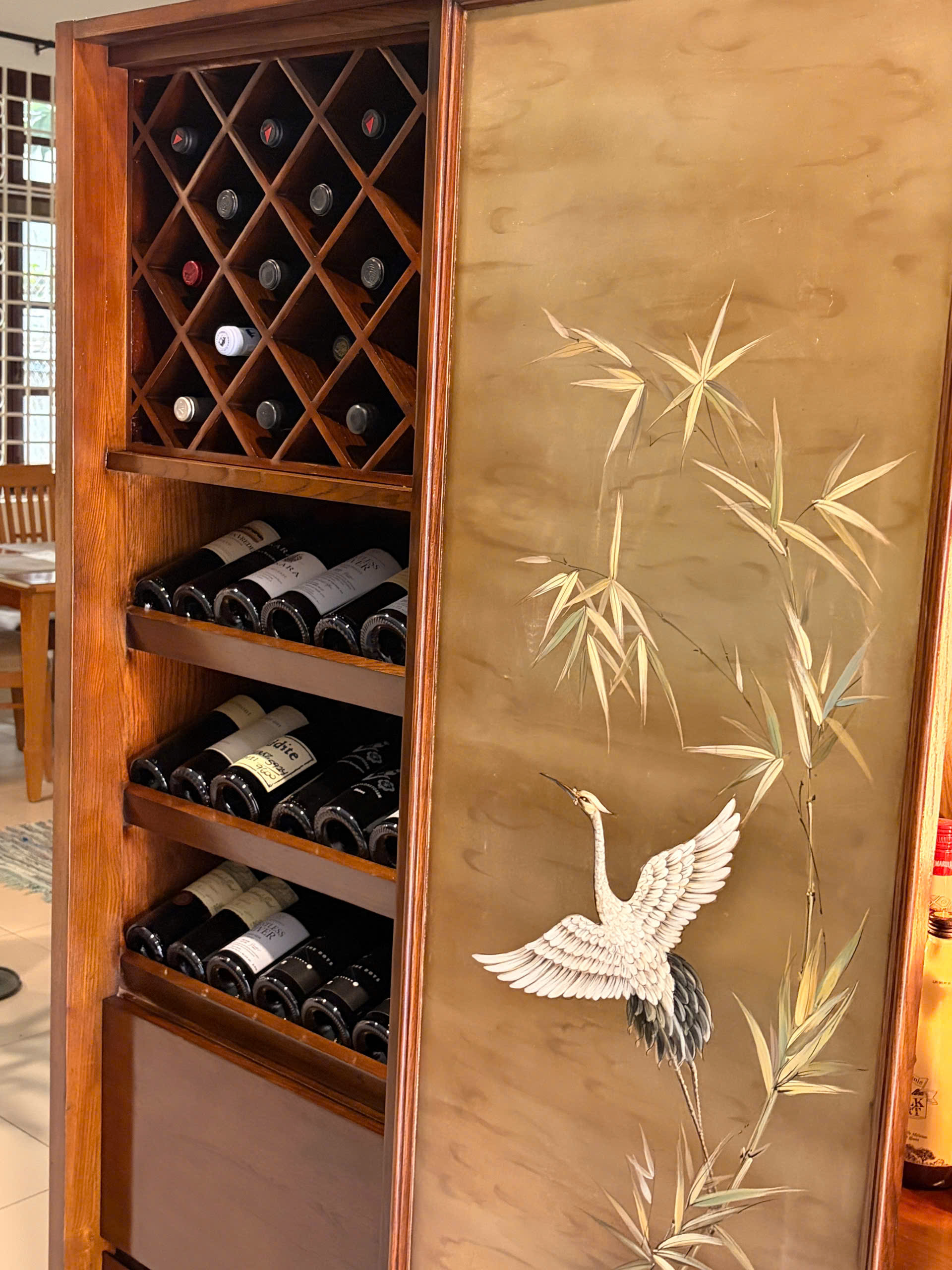 Wine Cabinet 24