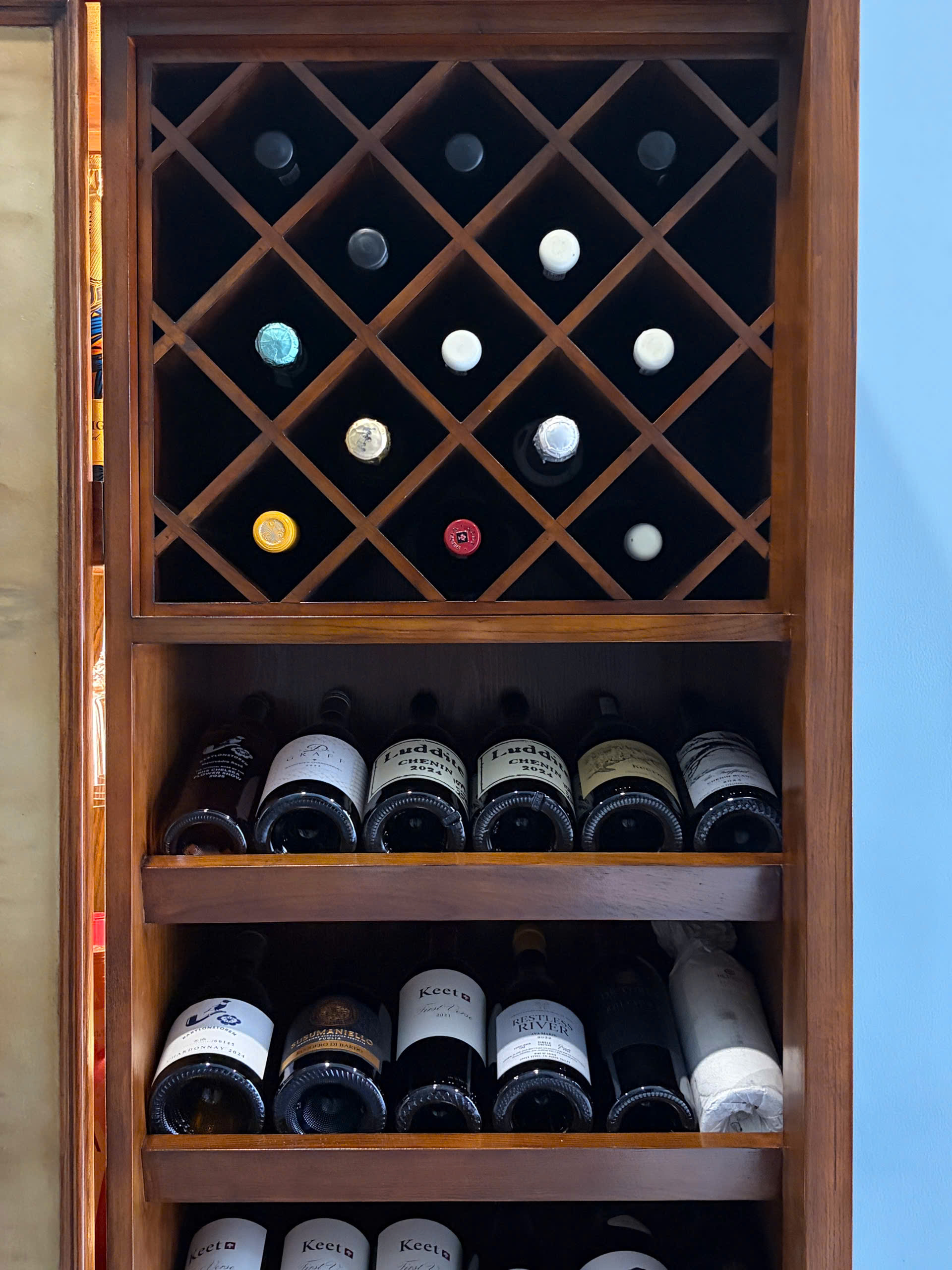 Wine Cabinet 24