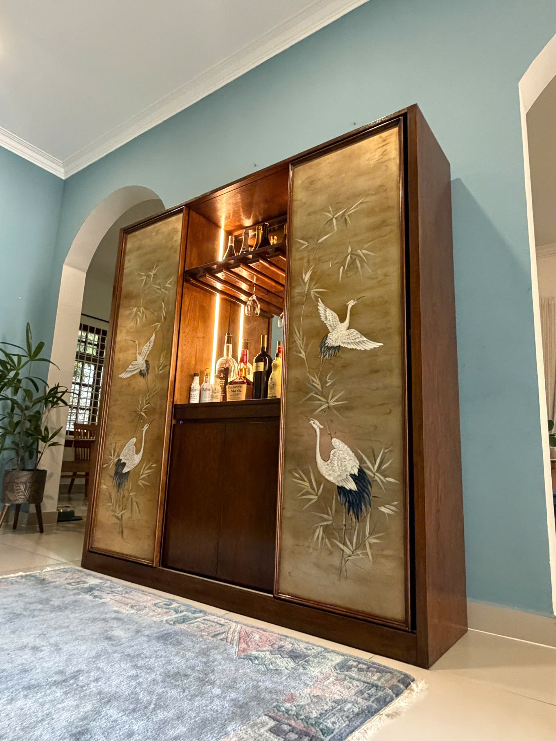 Wine Cabinet 24