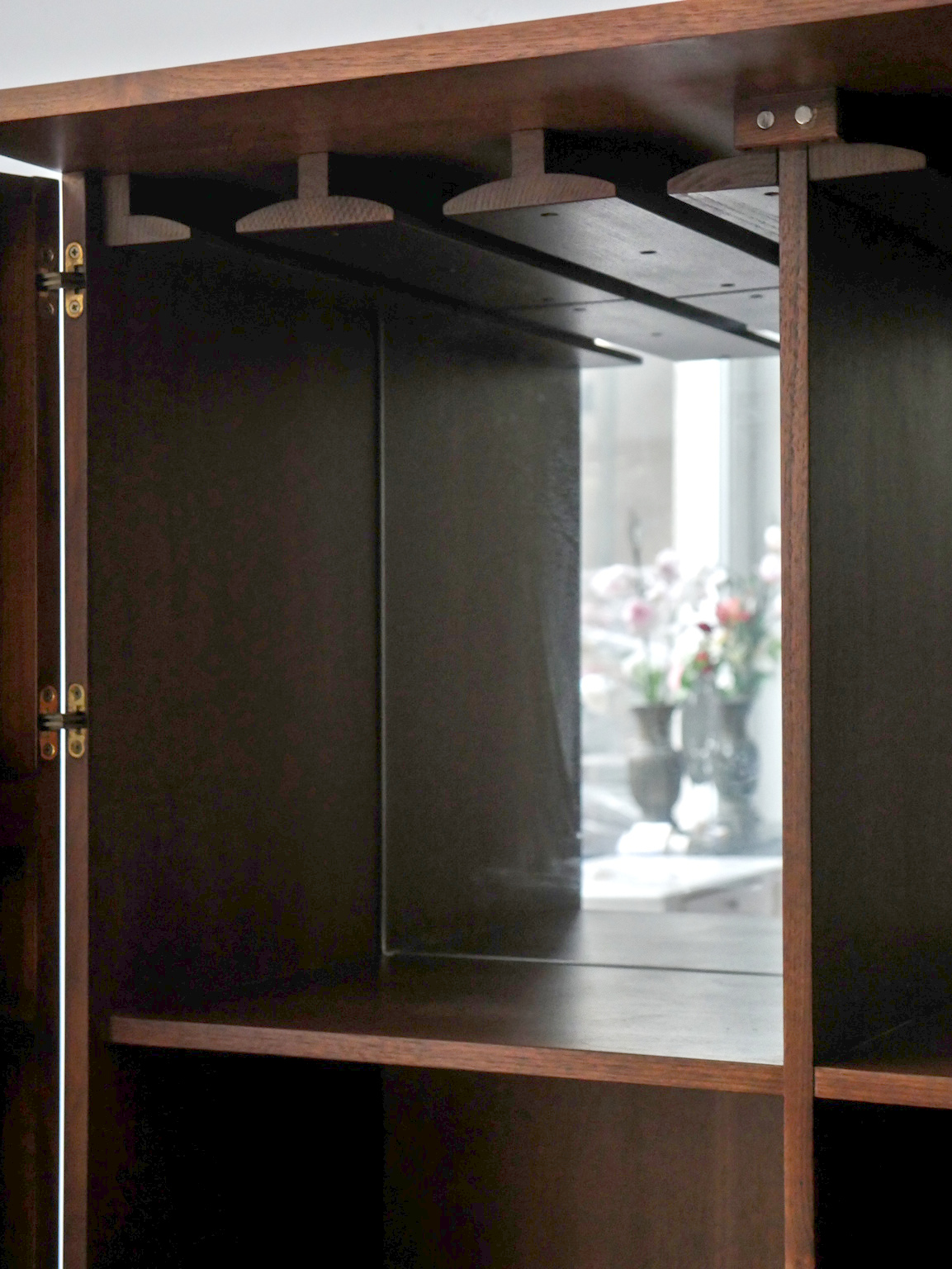 Wine cabinet 23