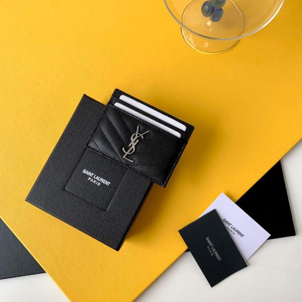 ysl_423291_yves_saint_laurent_monogram_card_case_in_grain_de_poudre_embossed_leather_1_600x600.jpg
