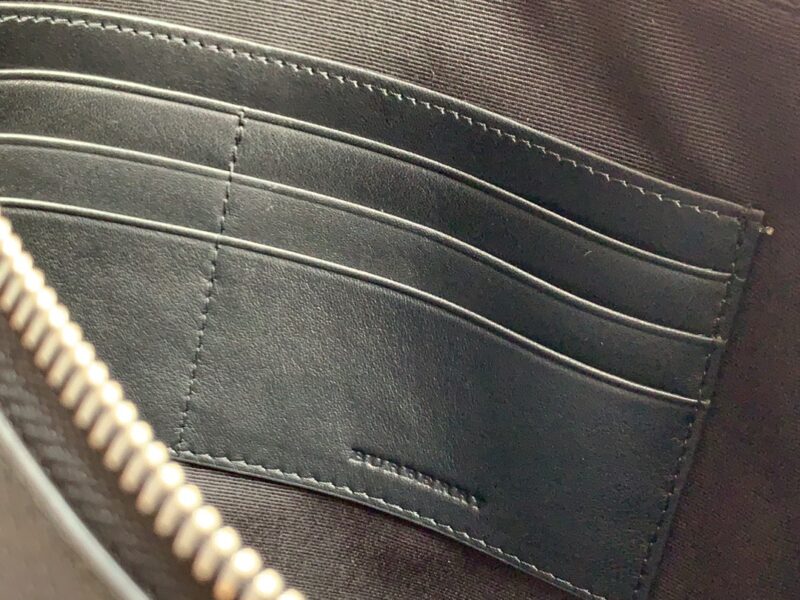 Clutch_Burberry_London_Check_pouch_mau_xanh_CLB04_10_e1627979895976.jpg