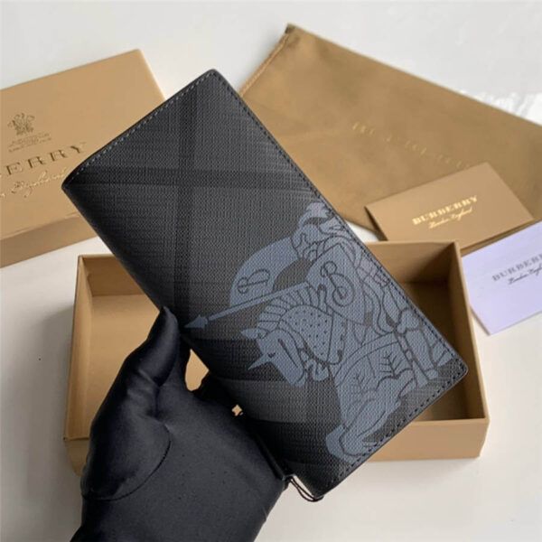 vi_gap_burberry_london_knight_horse_hoa_tiet_ki_si_mau_xam_2.jpg