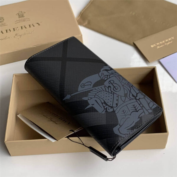 vi_gap_burberry_london_knight_horse_hoa_tiet_ki_si_mau_xam_2.jpg
