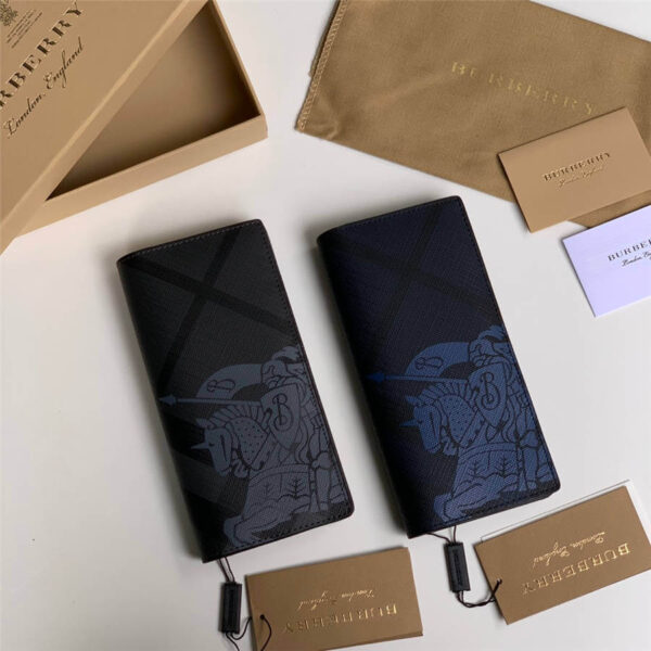 vi_gap_burberry_london_knight_horse_hoa_tiet_ki_si_mau_xam_2.jpg