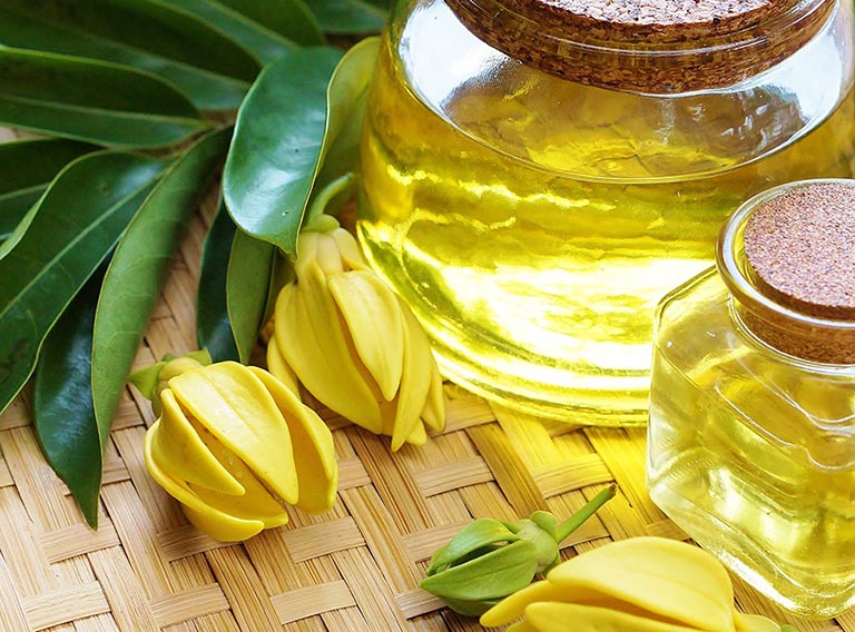 Bi-quyet-lam-sach-vung-kin-an-toan-Top-chiet-xuat-thao-duoc-duoc-ua-chuong-nhat-hien-nay-1.jpg