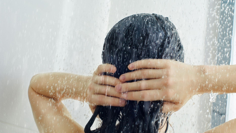 Chăm sóc vùng kín khỏe mạnh sẽ giúp phái đẹp thêm phần tự tin.