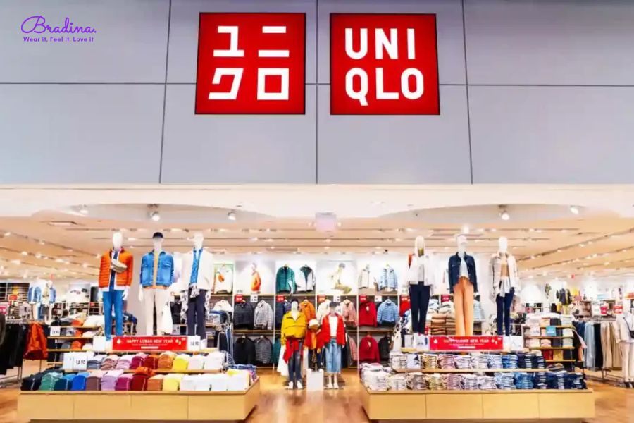 Uniqlo - Địa chỉ mua tất đi giày lười nữ Hà Nội